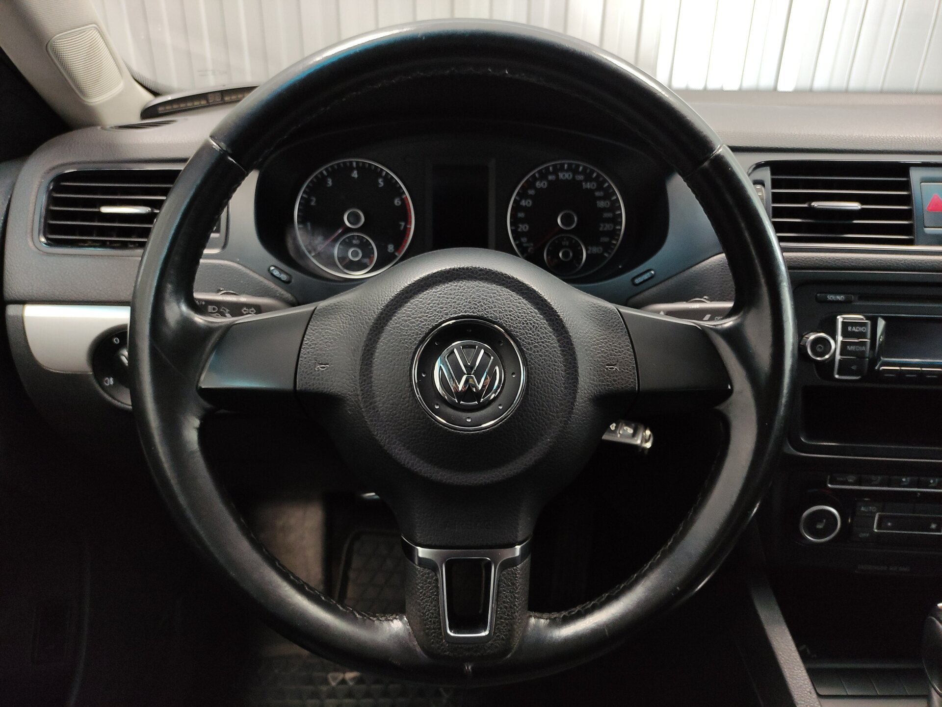 Volkswagen Jetta, VI 2012
