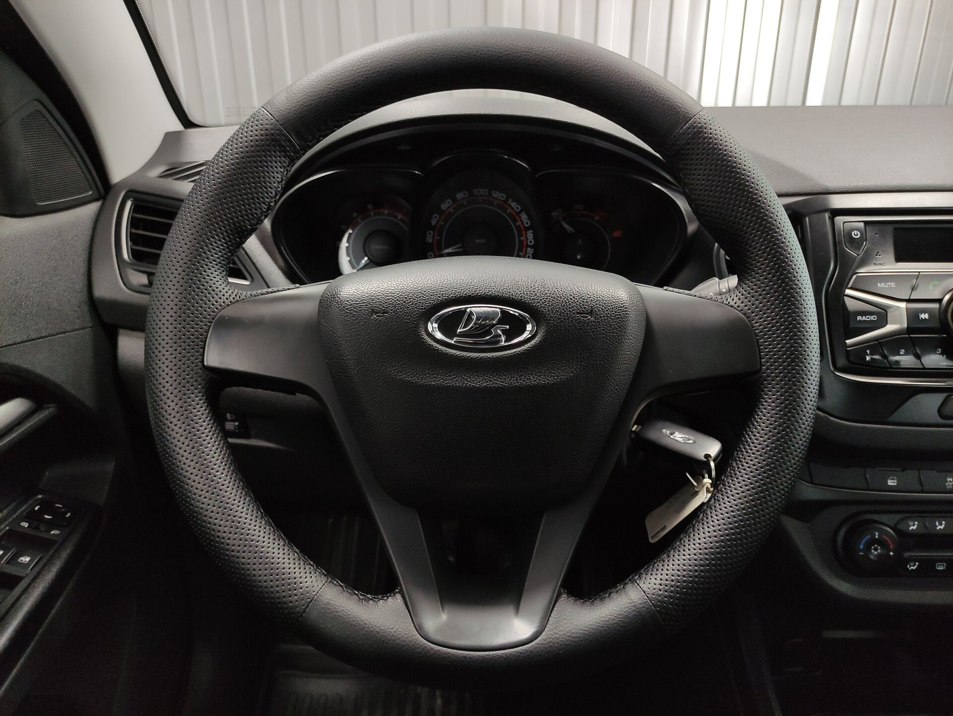 Lada (ВАЗ) Vesta, I 2017 Lada (ВАЗ) Vesta, I 2017
