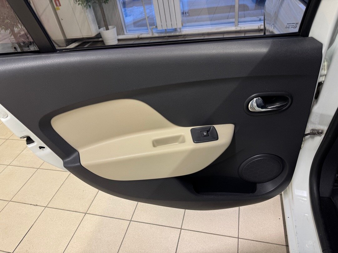 Renault Logan, II 2014 Renault Logan, II 2014