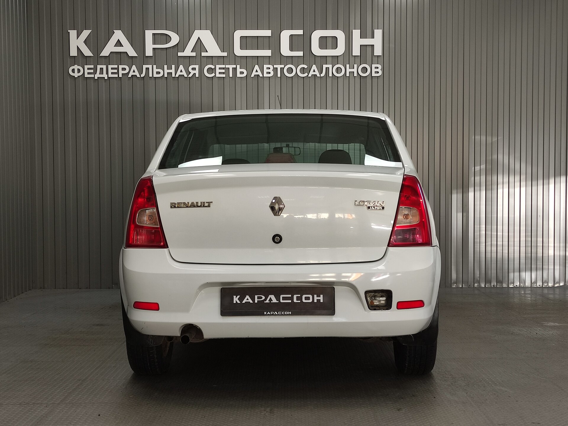 Renault Logan, I Рестайлинг 2014 Renault Logan, I Рестайлинг 2014