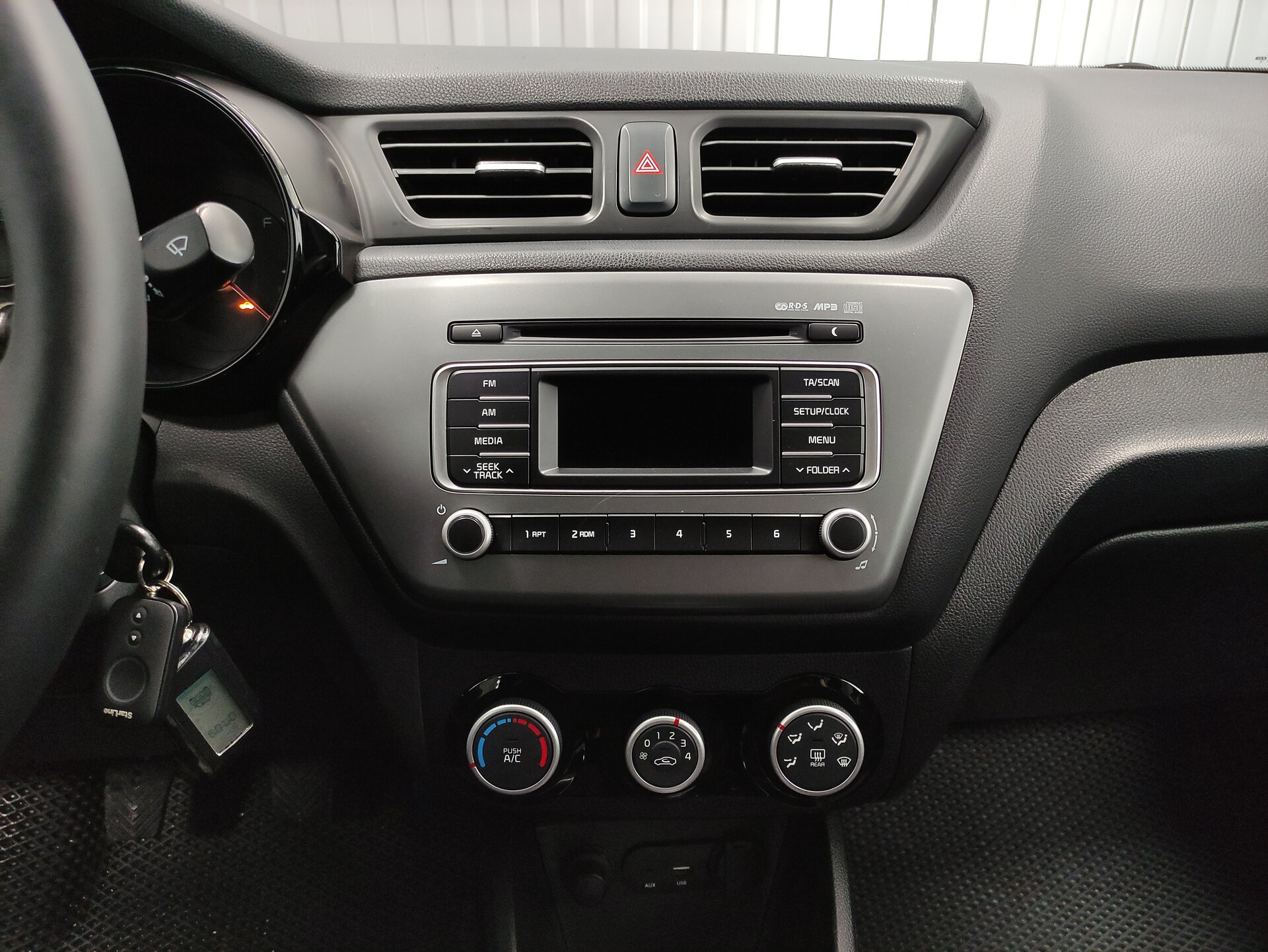 Kia Rio, III Рестайлинг 2017 Kia Rio, III Рестайлинг 2017