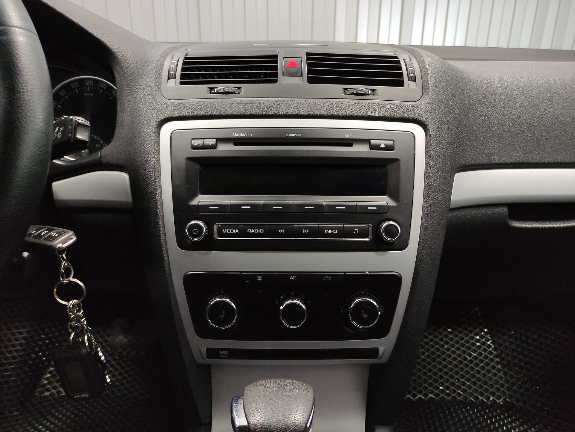 Skoda Octavia, II (A5) Рестайлинг 2011