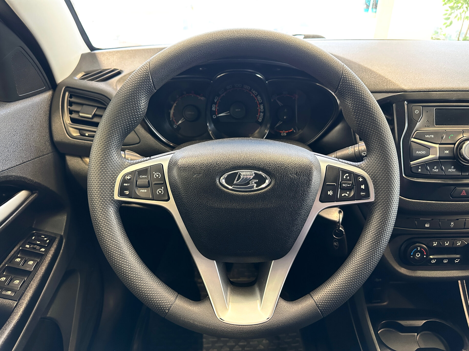 Lada (ВАЗ) Vesta, I 2018