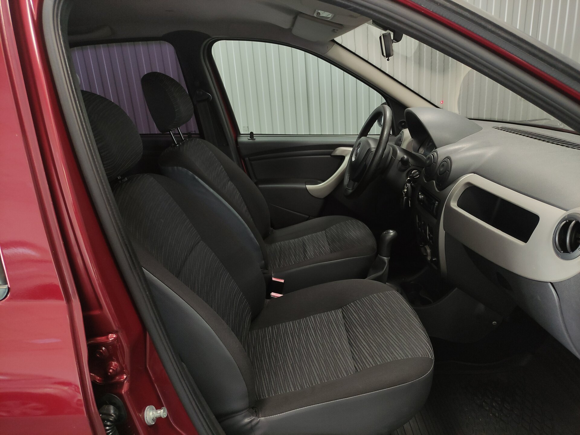Renault Logan, I Рестайлинг 2011