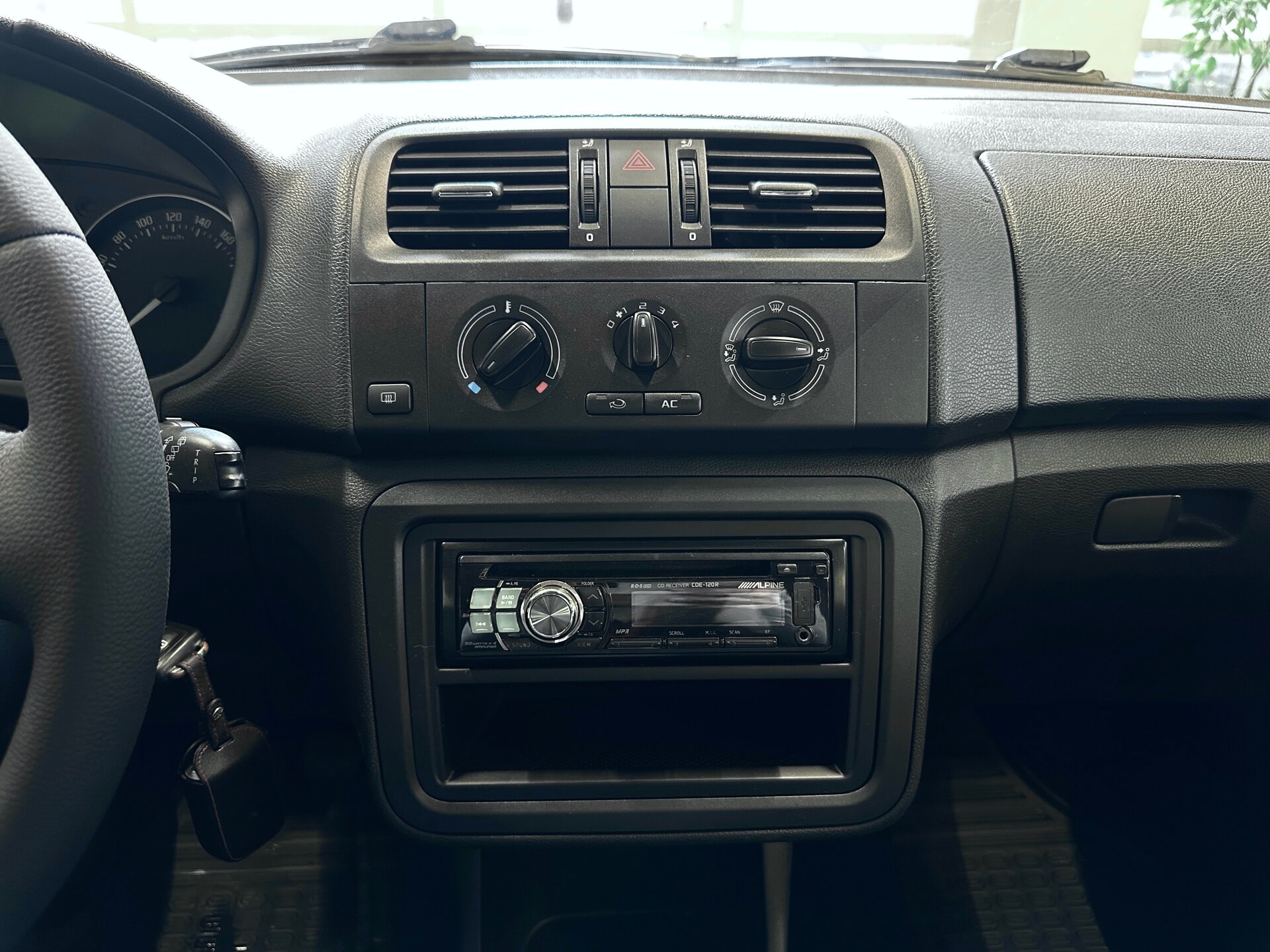 Skoda Fabia, II Рестайлинг 2012