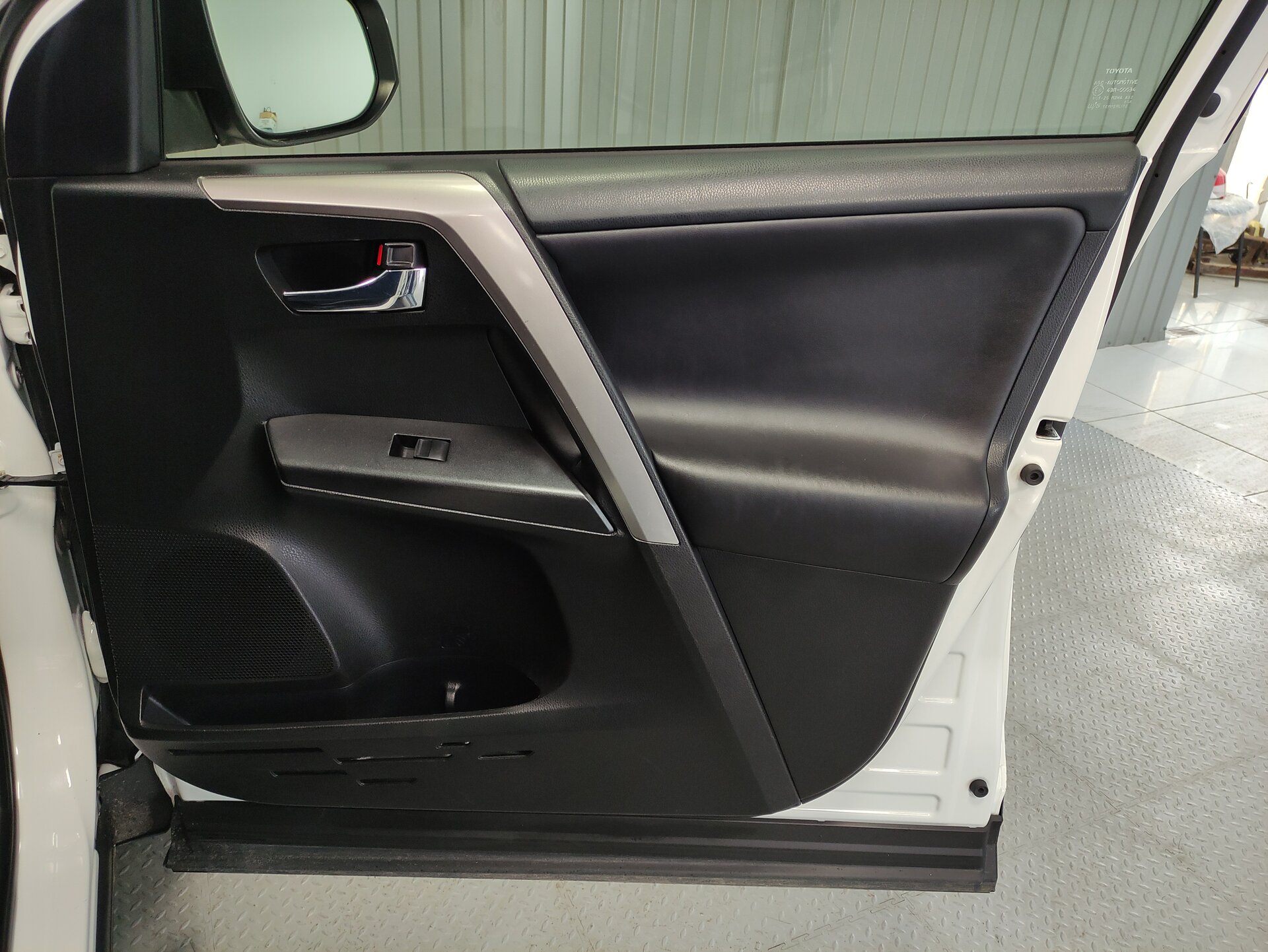 Toyota RAV4, IV (XA40) Рестайлинг 2016
