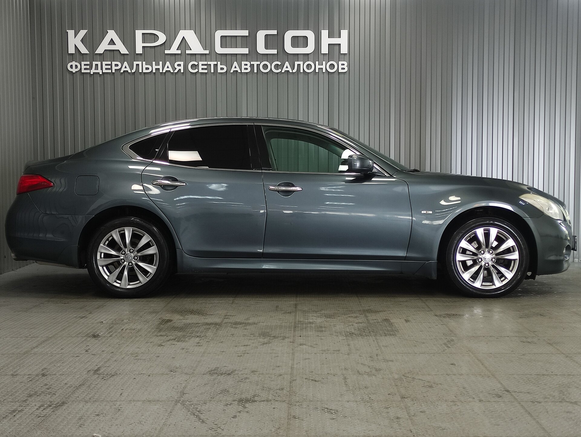 Infiniti M, IV 2012