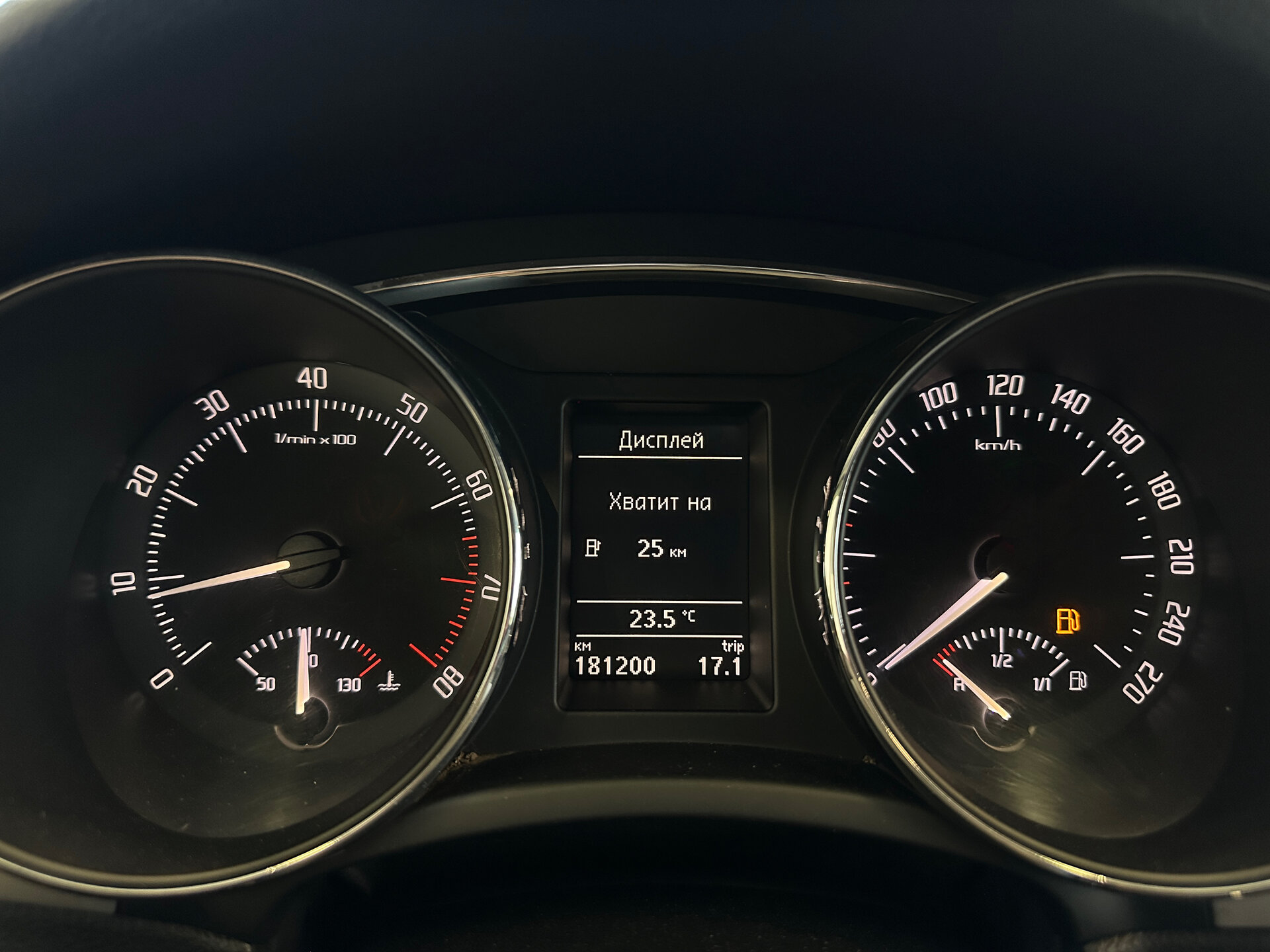 Skoda Superb, II 2010 Skoda Superb, II 2010
