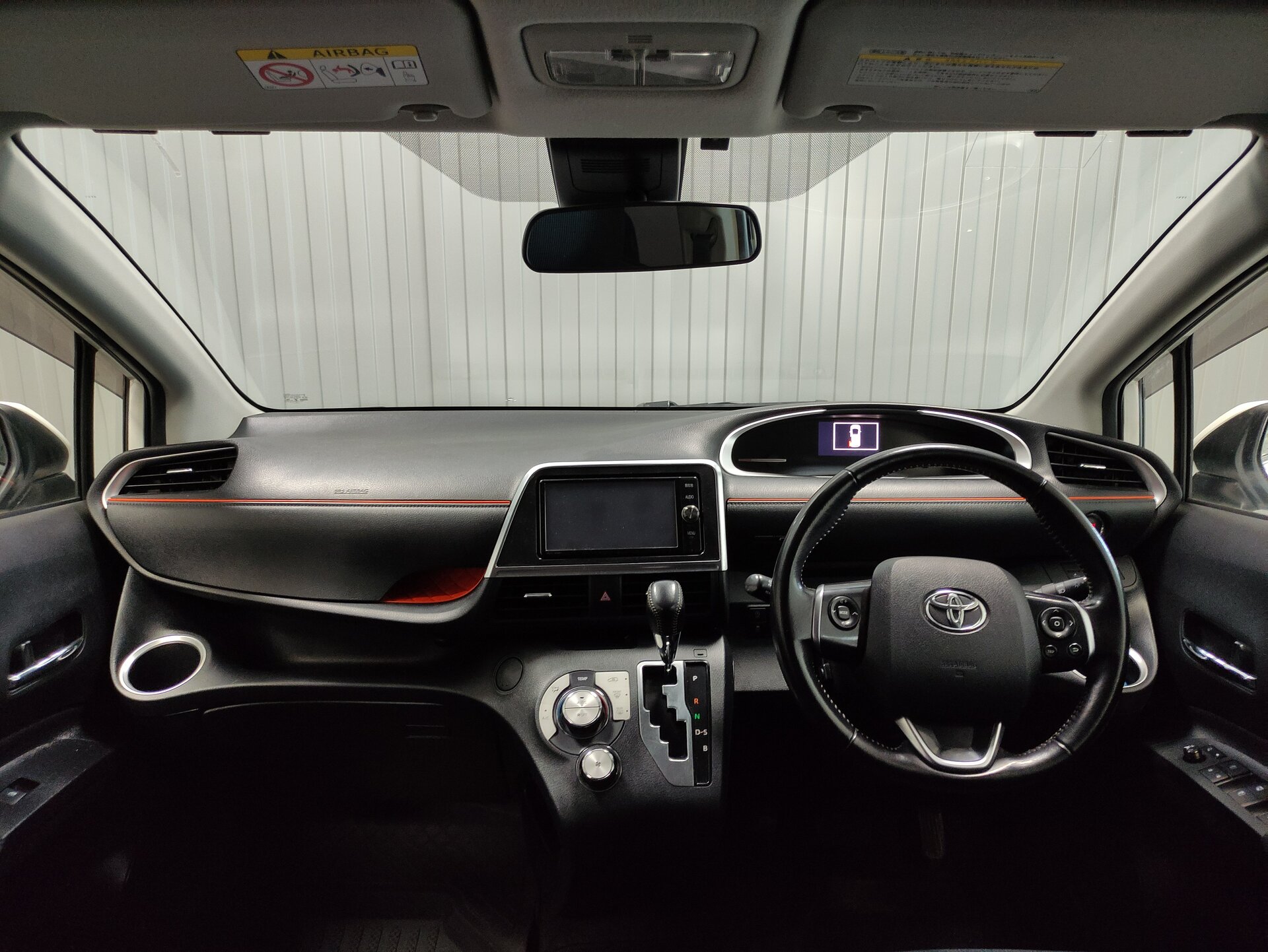 Toyota Sienta, II 2017 Toyota Sienta, II 2017