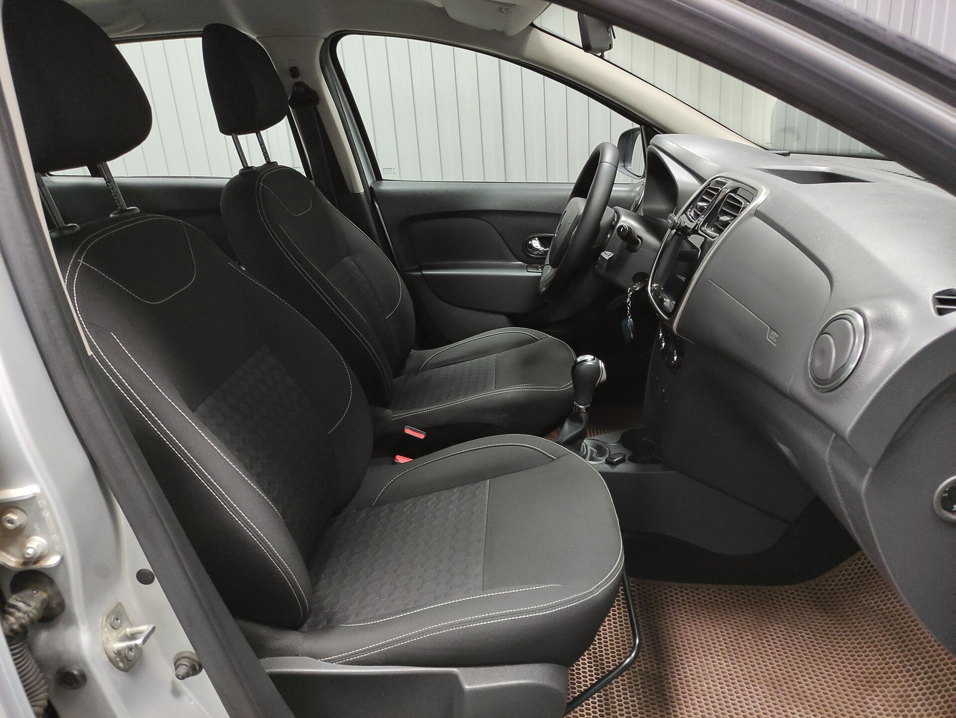 Renault Logan, II 2017