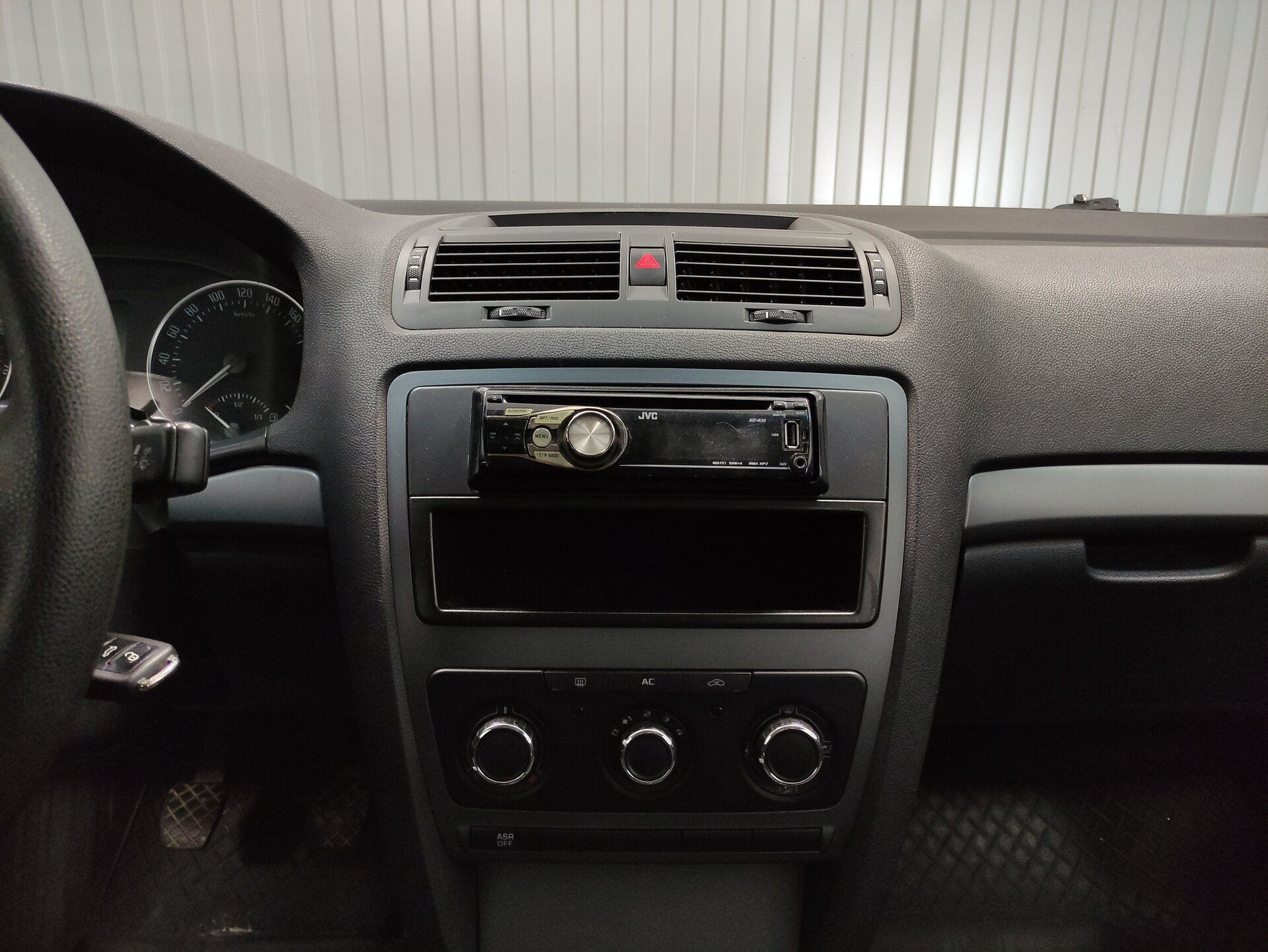 Skoda Octavia, II (A5) Рестайлинг 2011