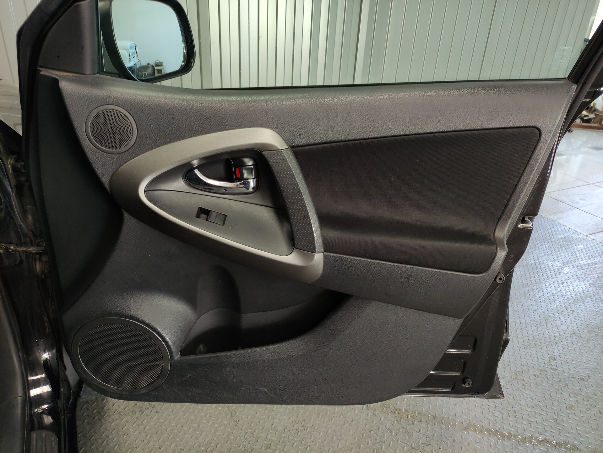 Toyota RAV4, III (XA30) 2010