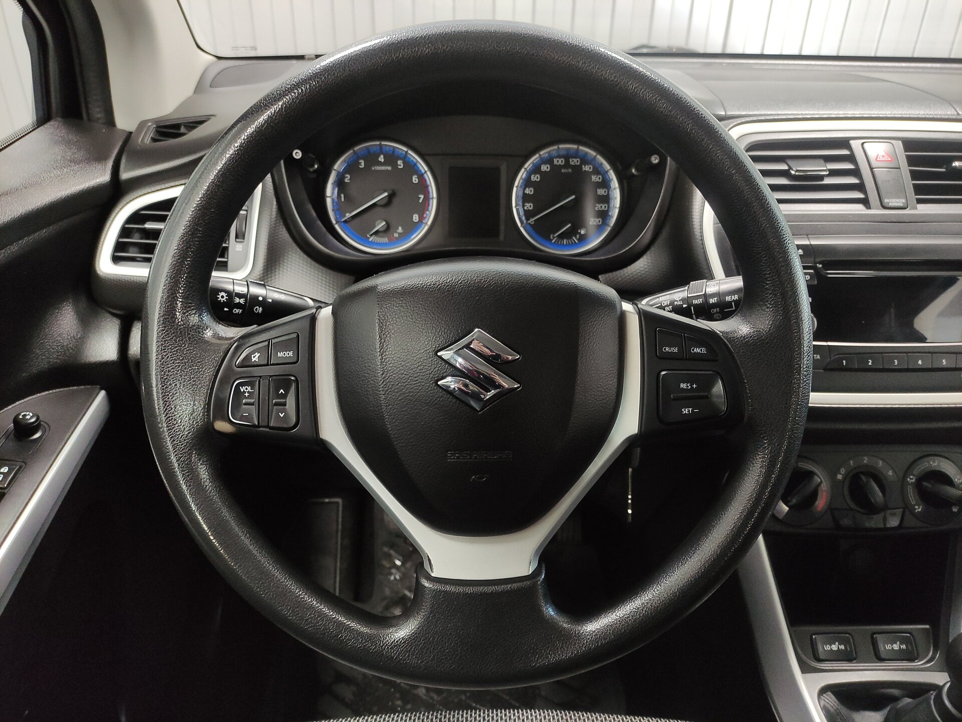 Suzuki SX4, II (S-Cross) 2014