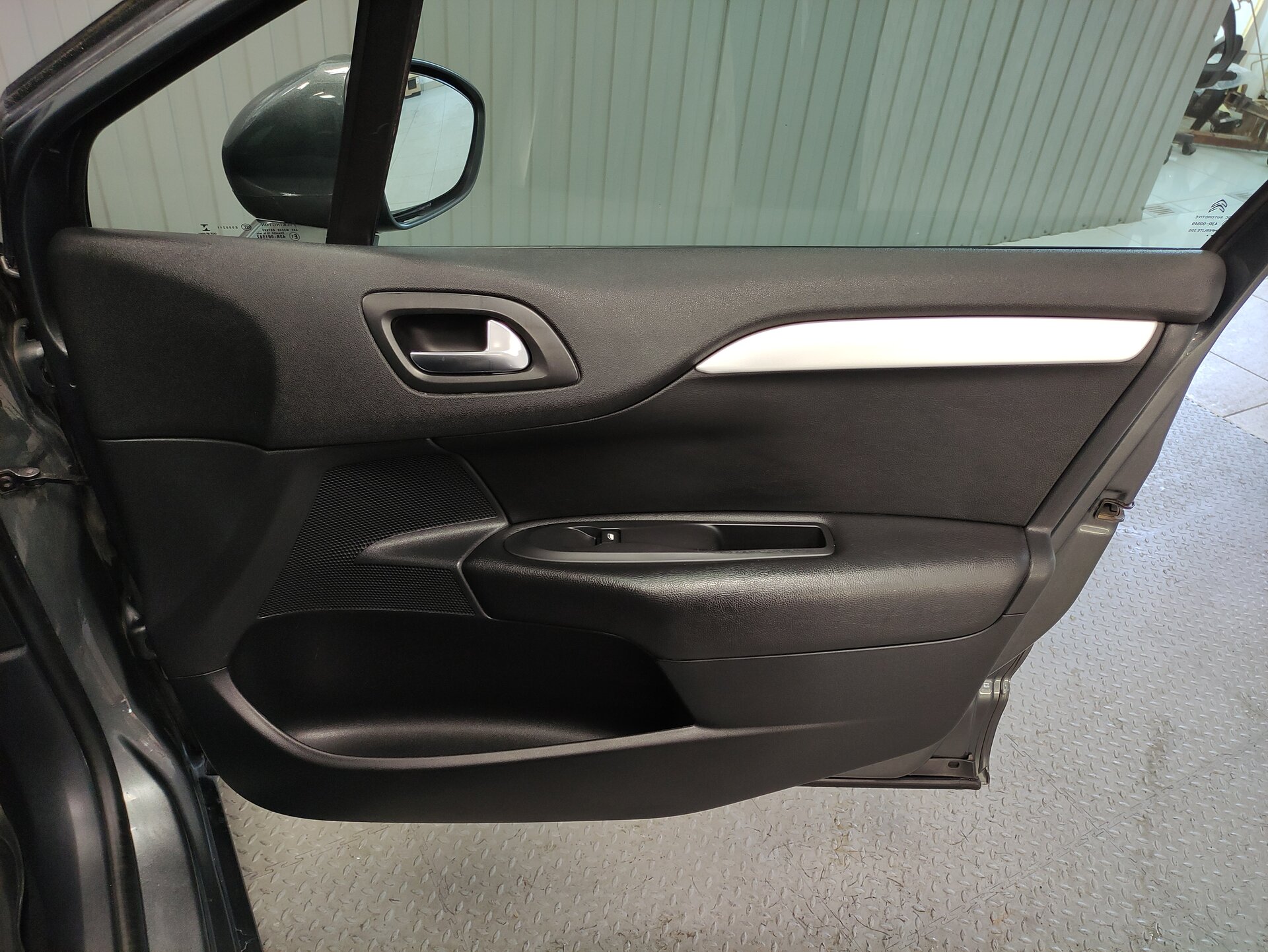 Citroen C4, II 2016 Citroen C4, II 2016