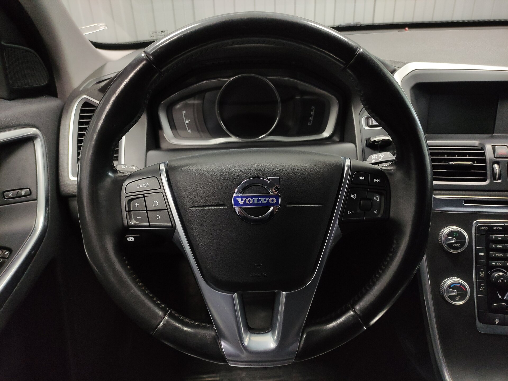 Volvo XC60, I Рестайлинг 2015