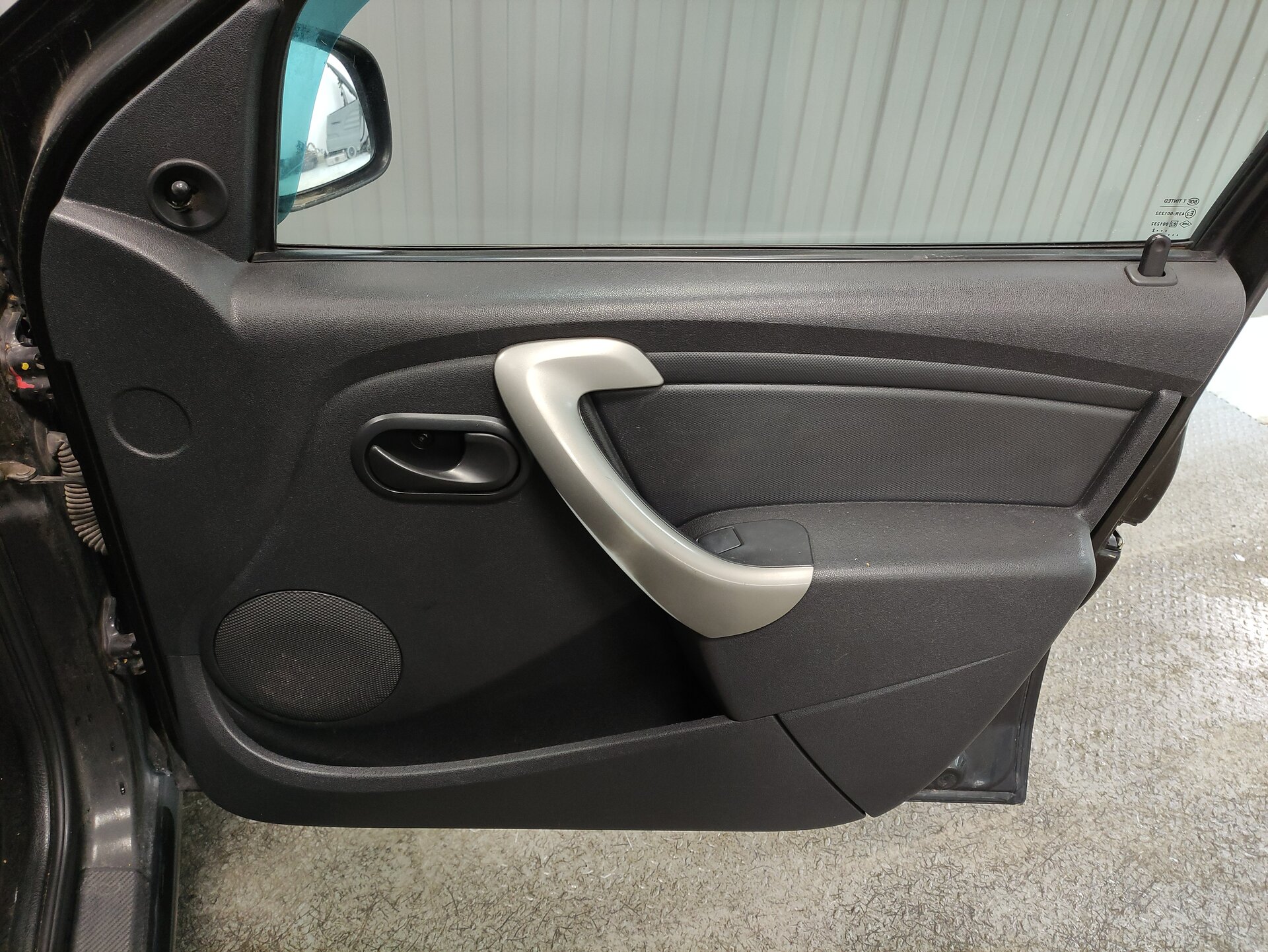 Renault Logan, I Рестайлинг 2012