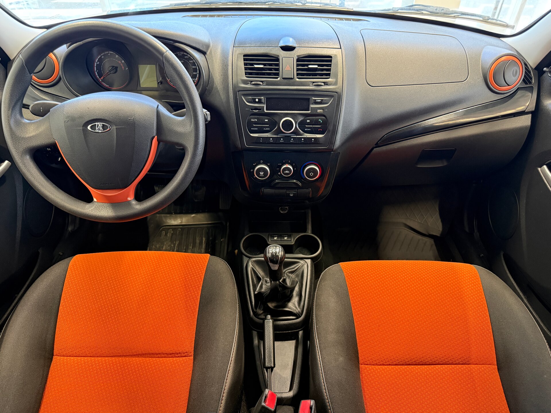Lada (ВАЗ) Kalina, II 2015 Lada (ВАЗ) Kalina, II 2015