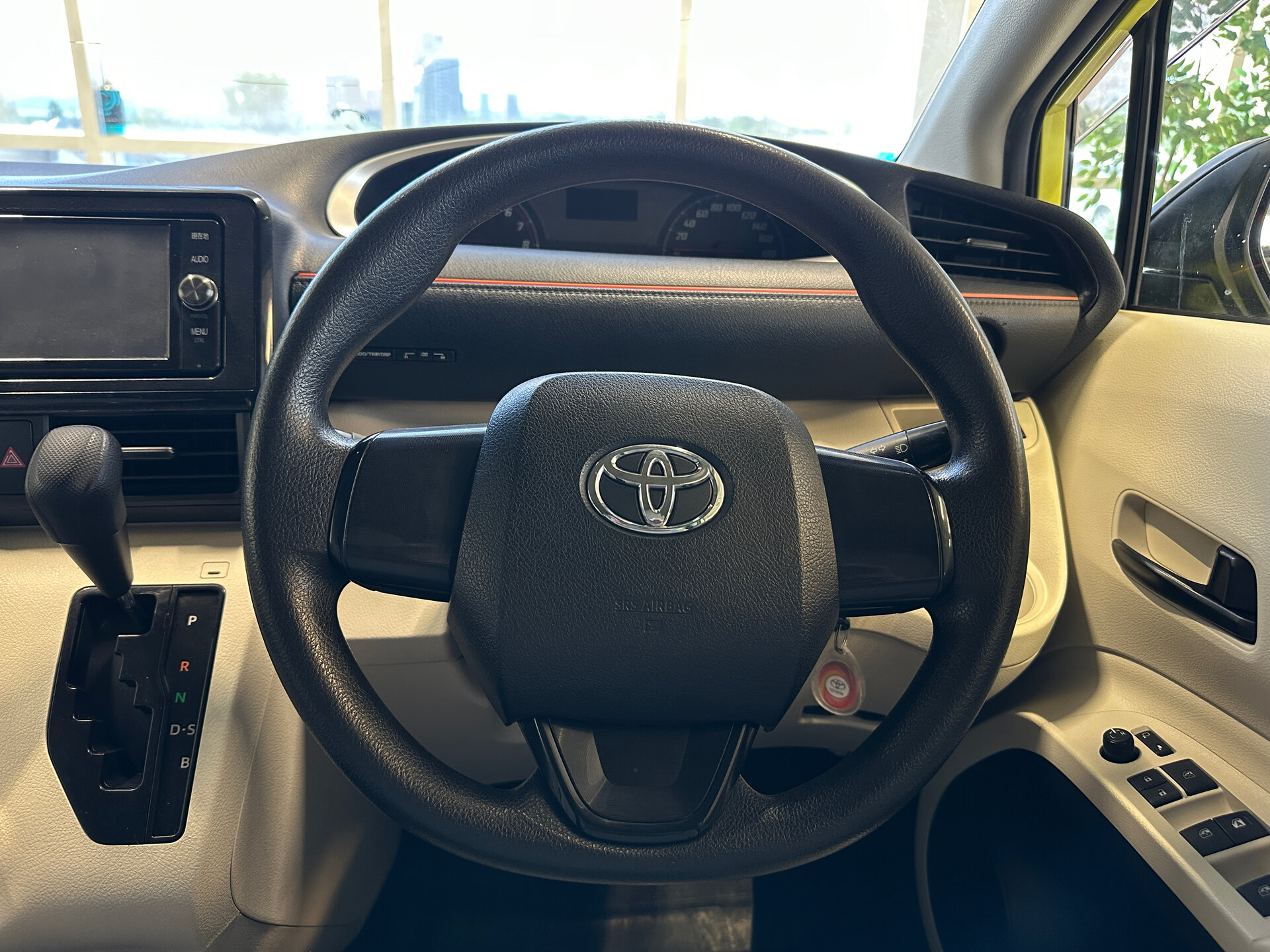 Toyota Sienta, II 2017