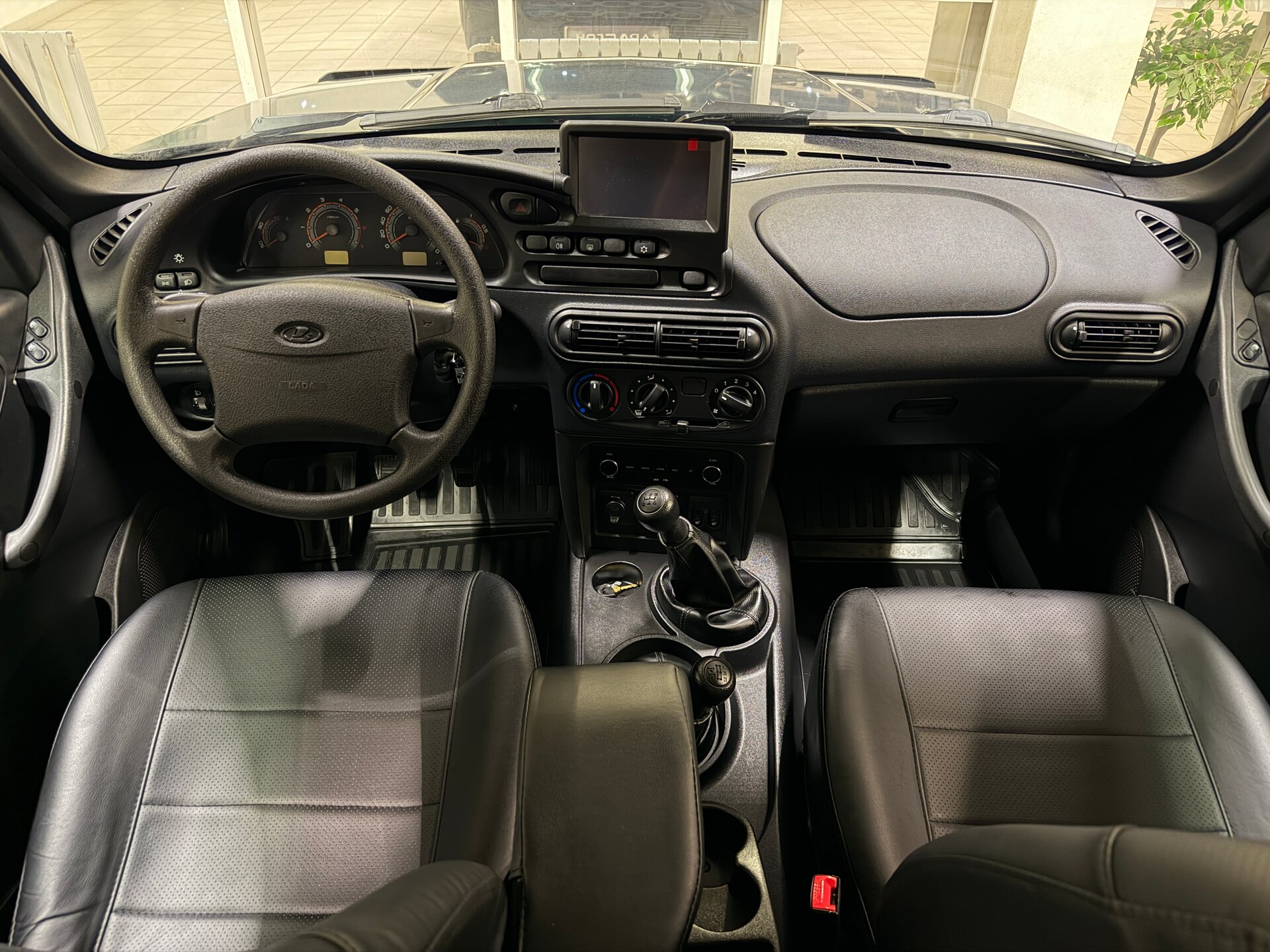 Lada (ВАЗ) Niva Travel, I 2023 Lada (ВАЗ) Niva Travel, I 2023