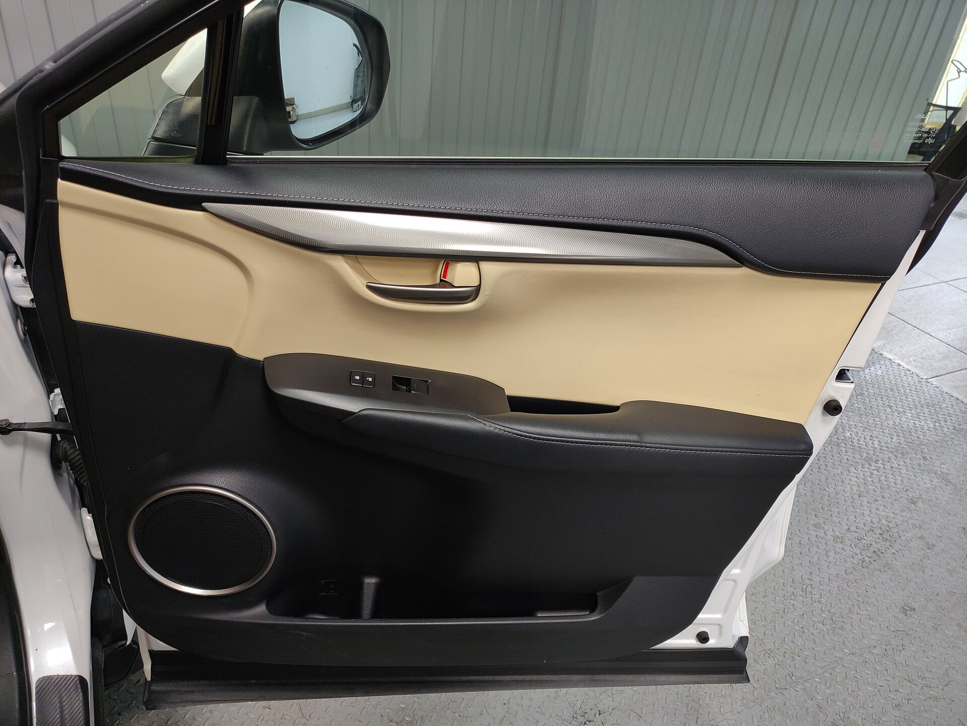 Lexus NX, I 2015