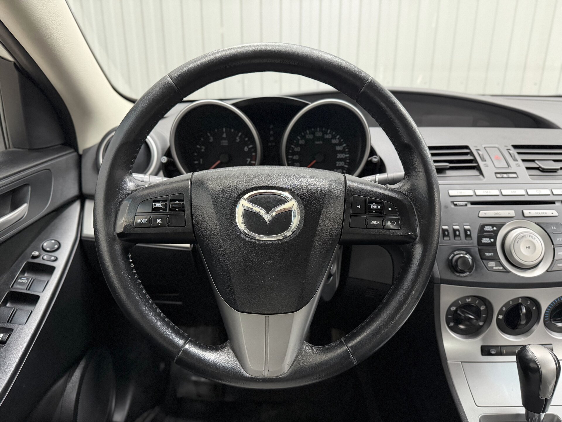 Mazda 3, II (BL) Рестайлинг 2011