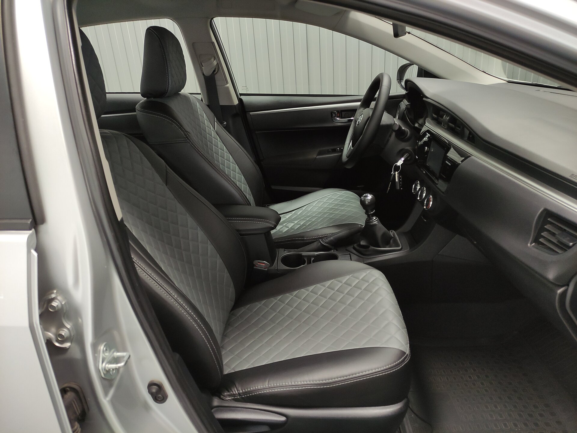 Toyota Corolla, XI (E160, E170, E180) 2014