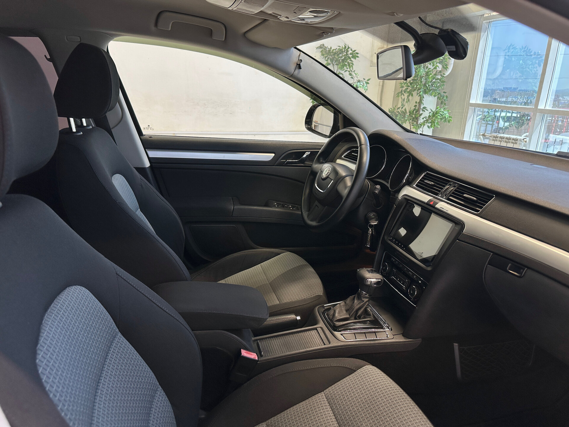 Skoda Superb, II 2010 Skoda Superb, II 2010