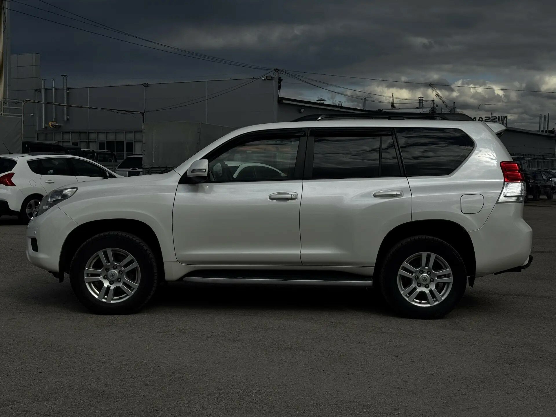 Toyota Land Cruiser Prado, 150 Series 2011