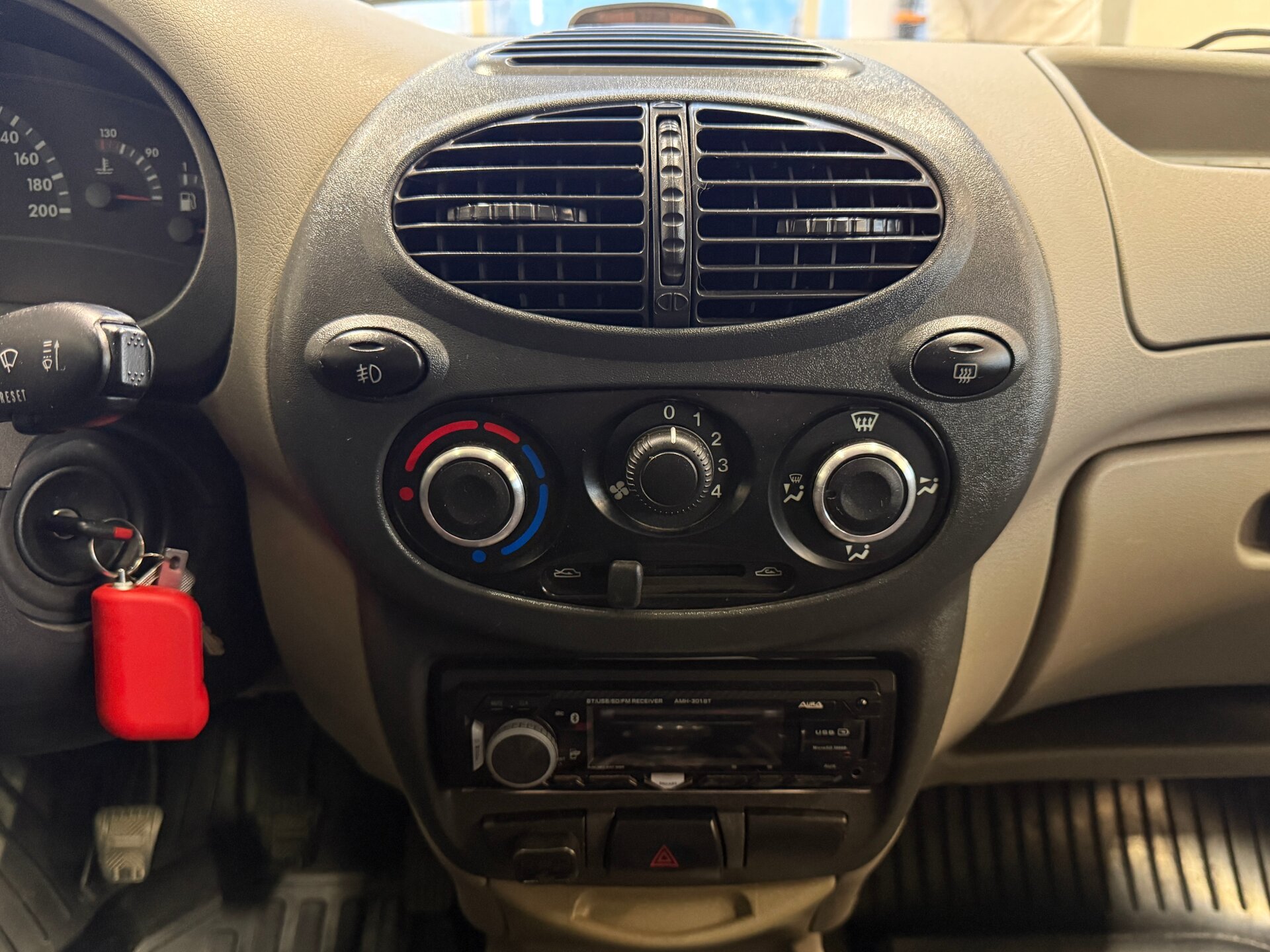 Lada (ВАЗ) Kalina, I 2011 Lada (ВАЗ) Kalina, I 2011
