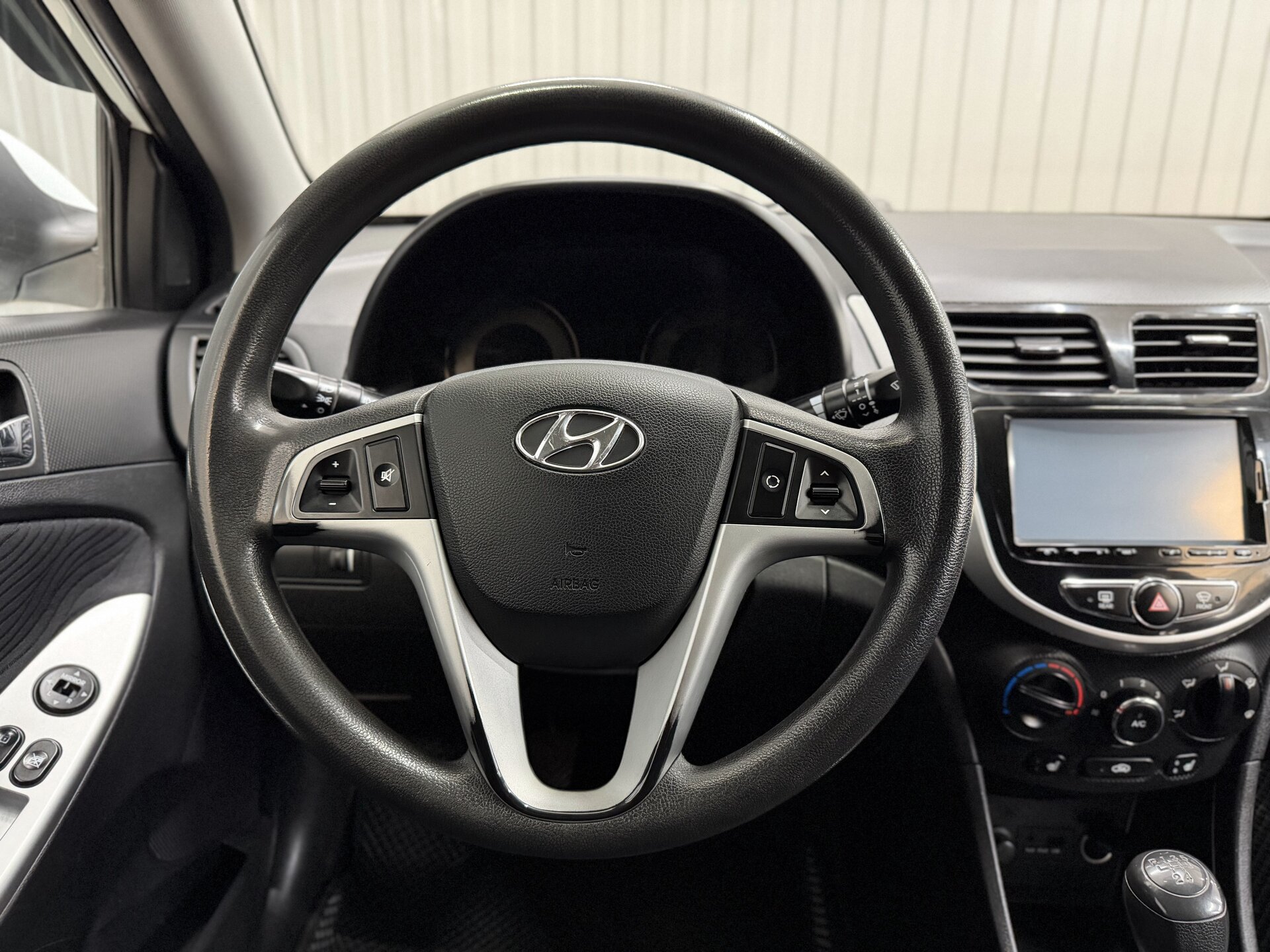 Hyundai Solaris, I 2013