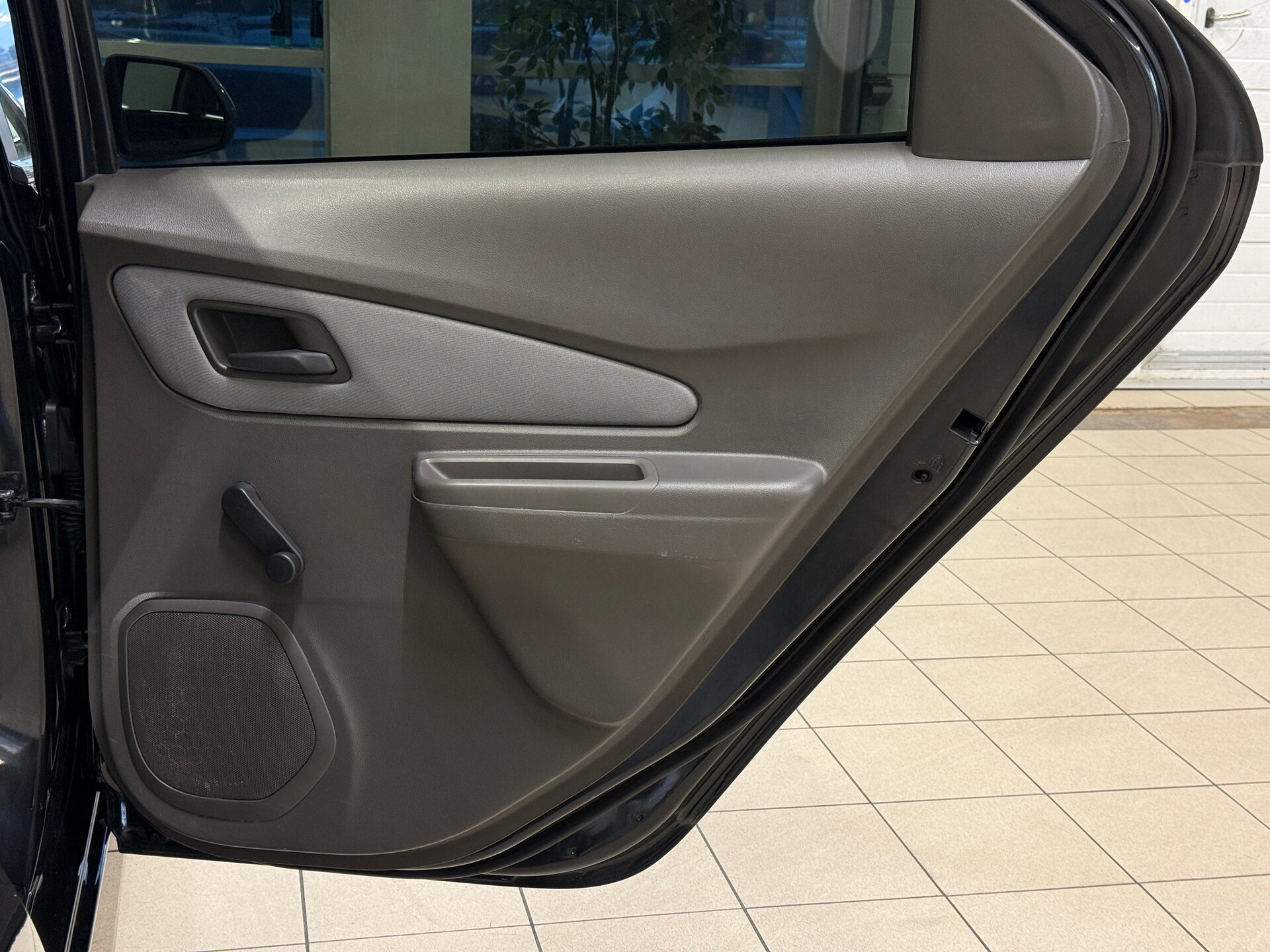Chevrolet Cobalt, II 2013