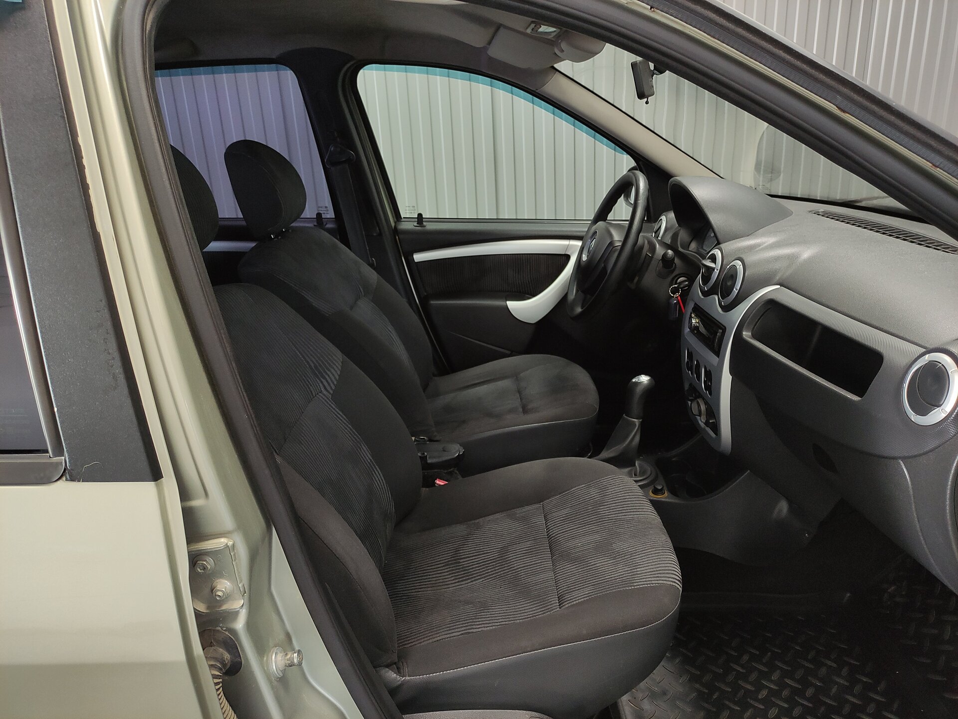 Renault Logan, I Рестайлинг 2011