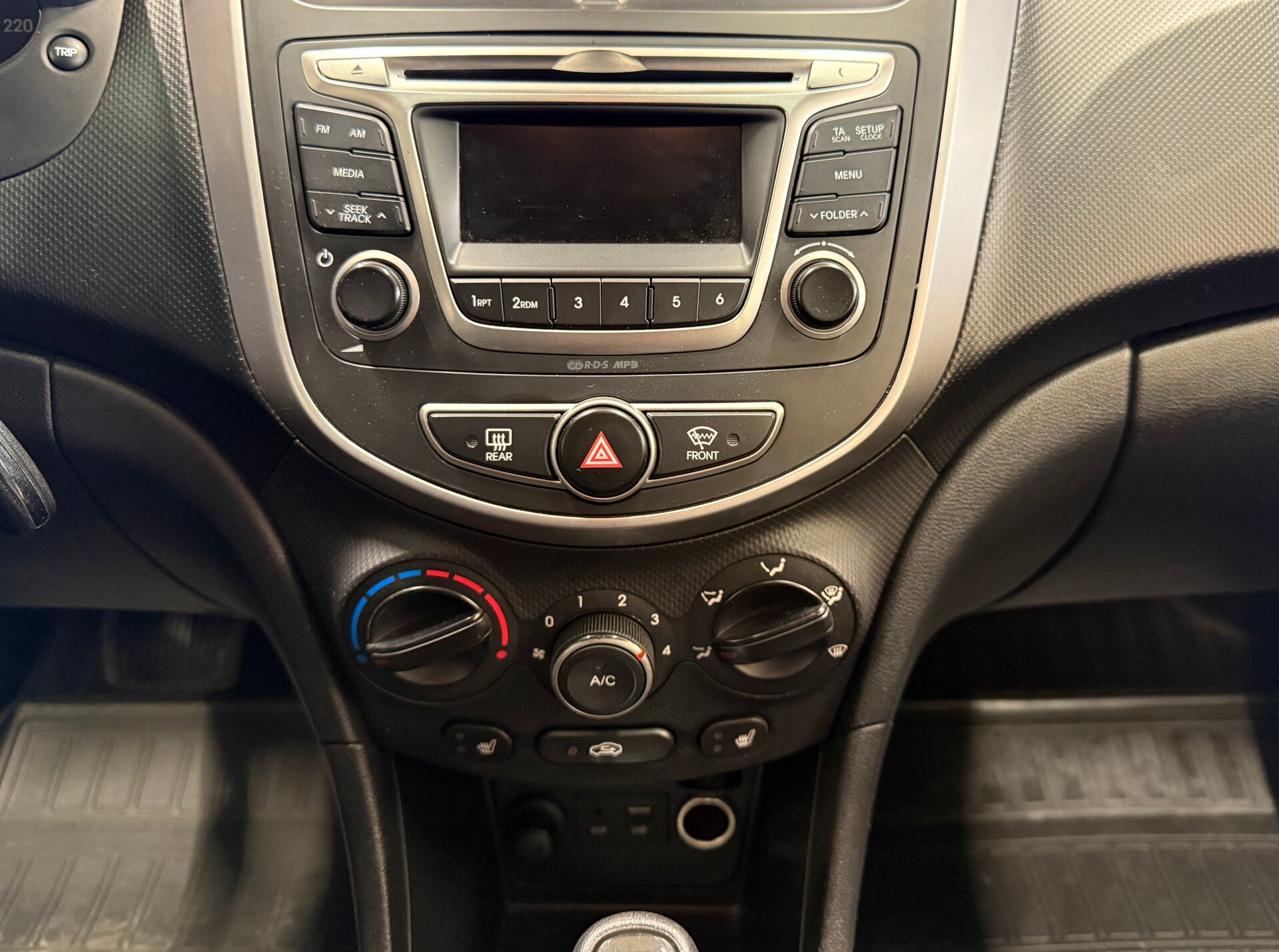 Hyundai Solaris, I Рестайлинг 2014