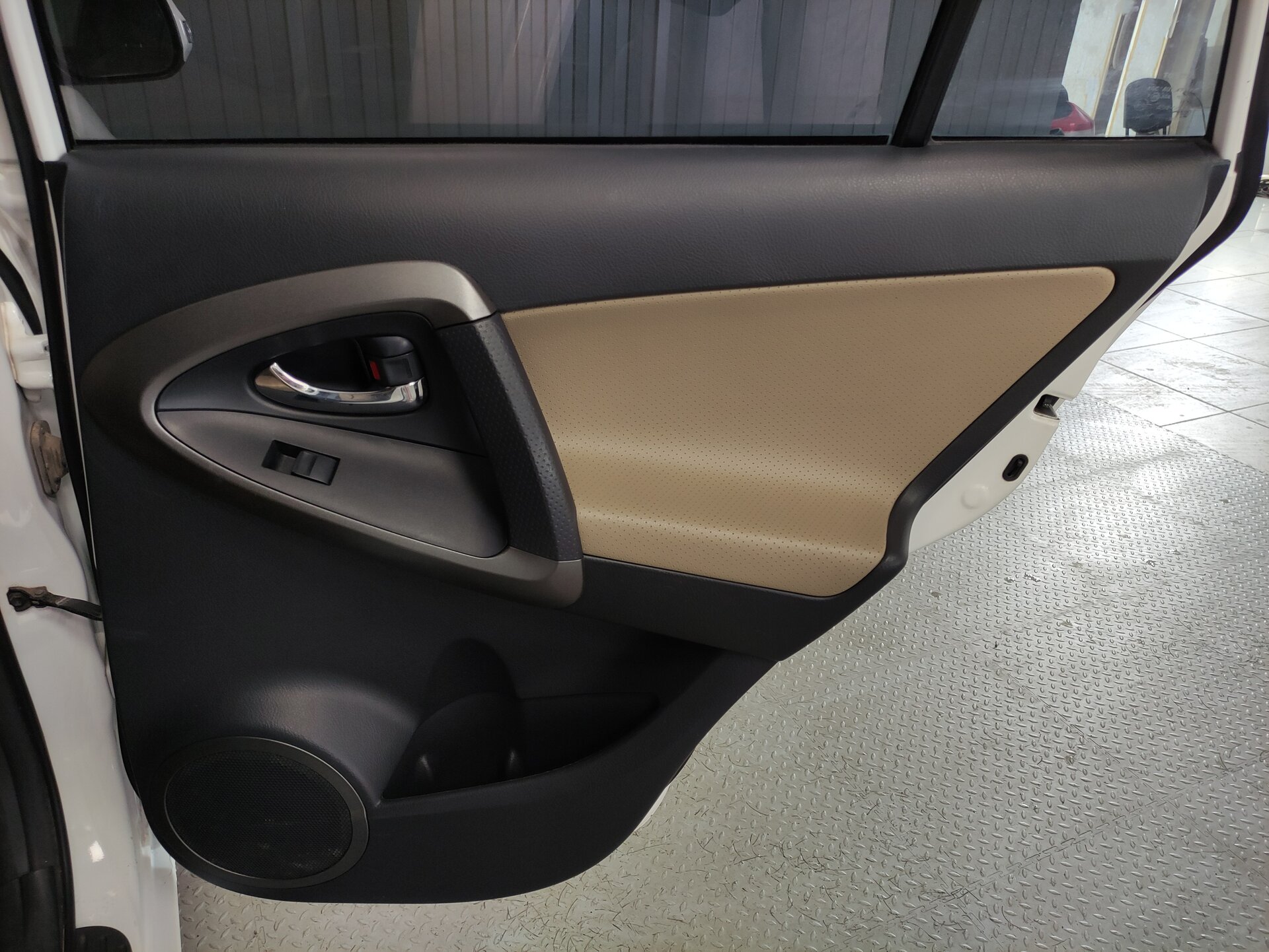 Toyota RAV4, III (XA30) Рестайлинг 2010
