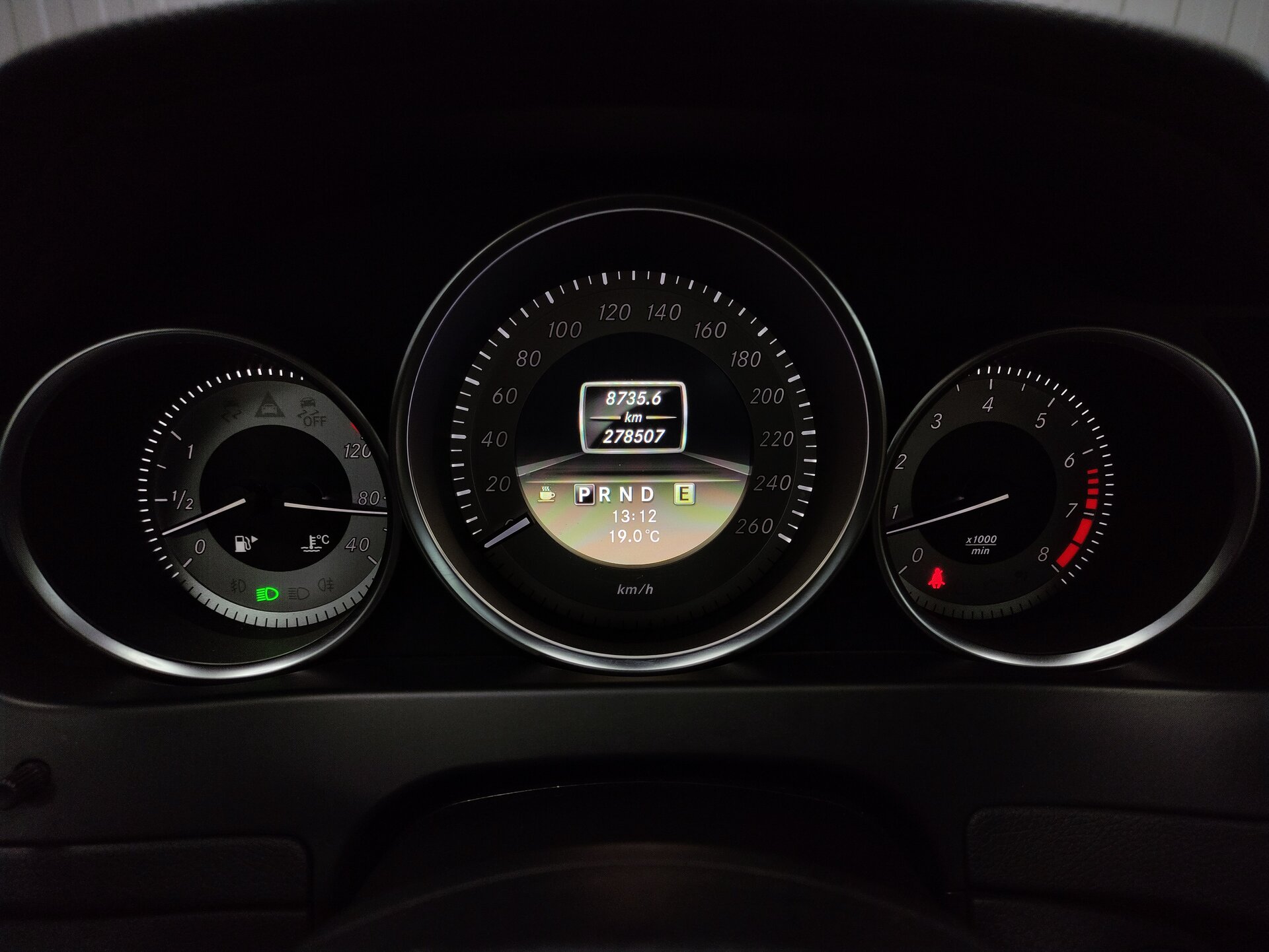 Mercedes-Benz C-Класс, III (W204) Рестайлинг 2011 Mercedes-Benz C-Класс, III (W204) Рестайлинг 2011
