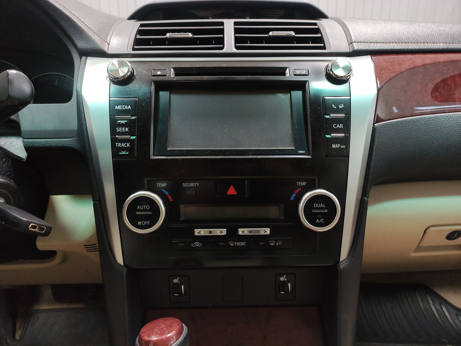 Toyota Camry, VII (XV50) 2012
