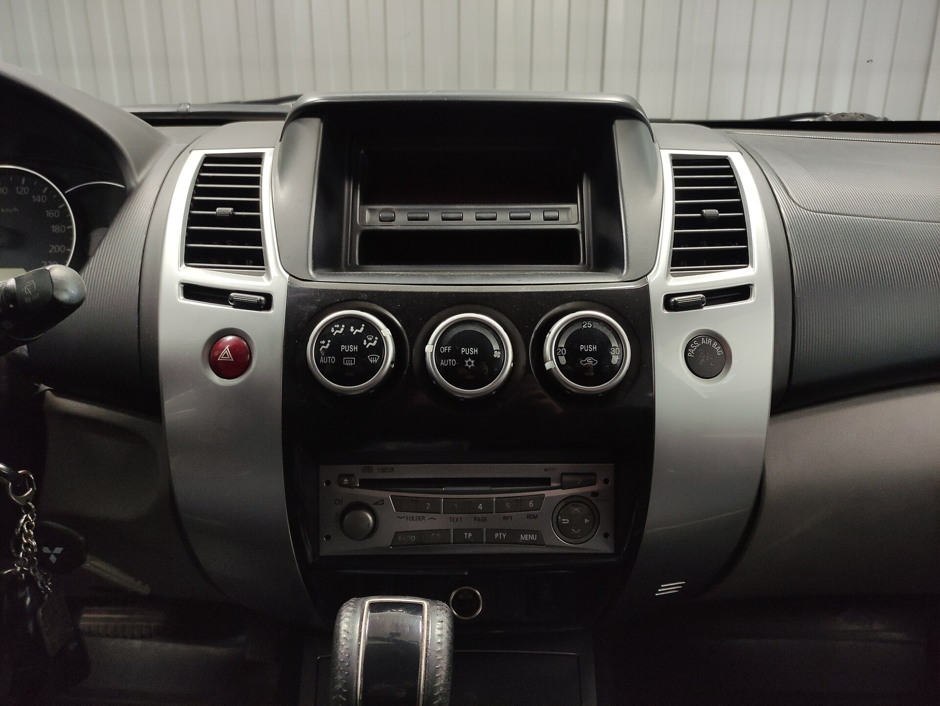 Mitsubishi Pajero Sport, II 2012