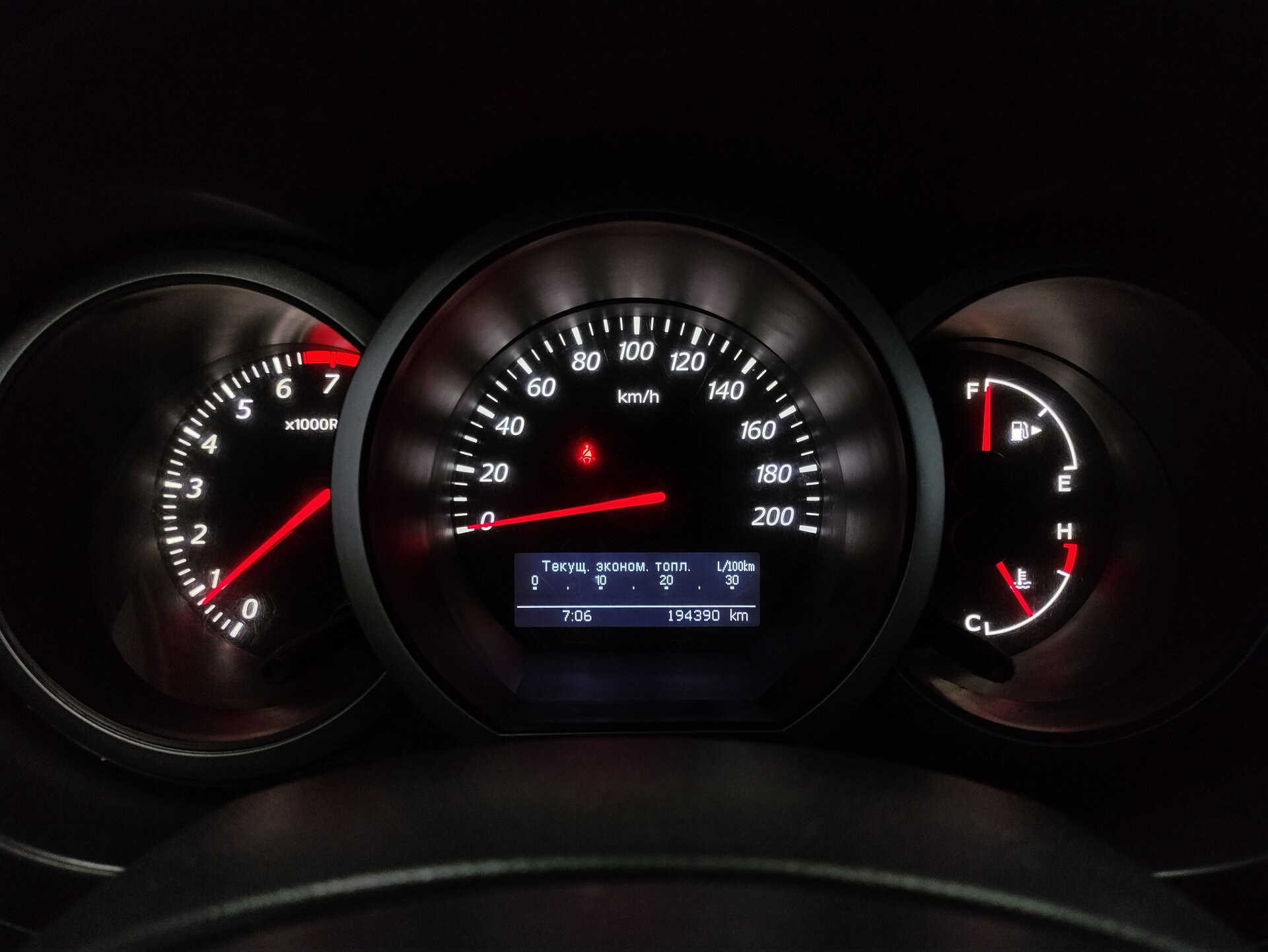 Suzuki Grand Vitara, II Рестайлинг 2011 Suzuki Grand Vitara, II Рестайлинг 2011