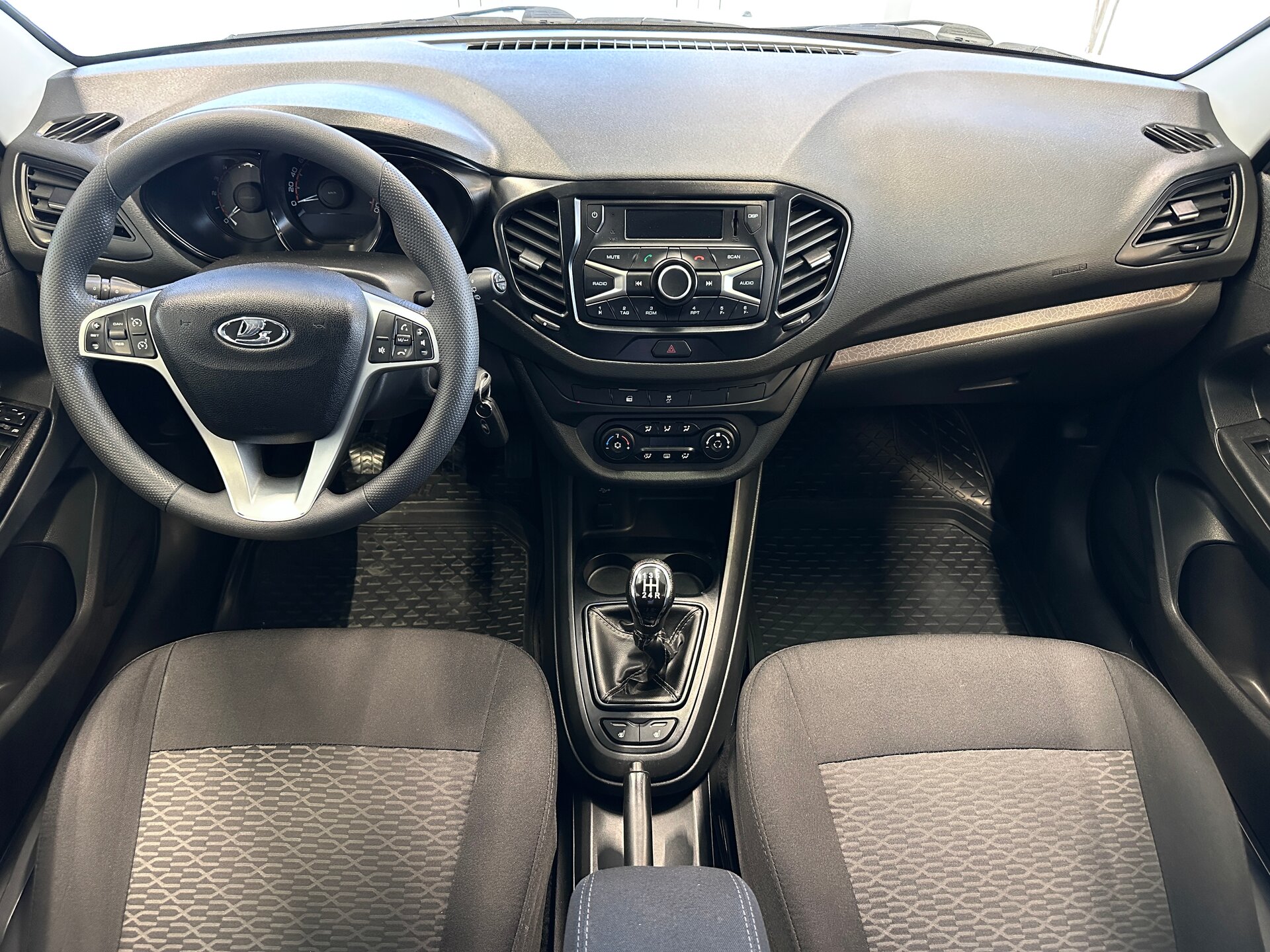 Lada (ВАЗ) Vesta, I 2018