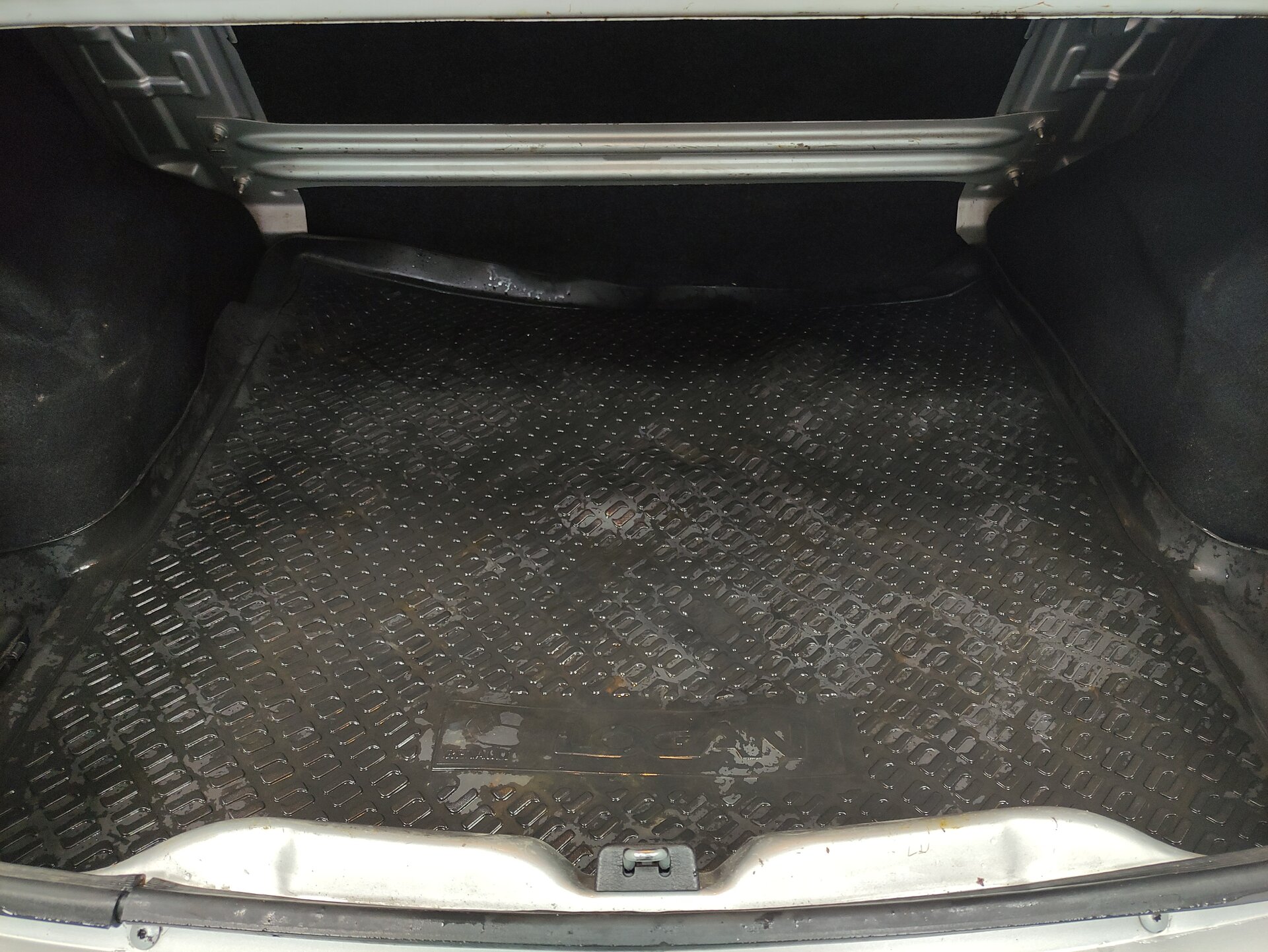 Renault Logan, I Рестайлинг 2012