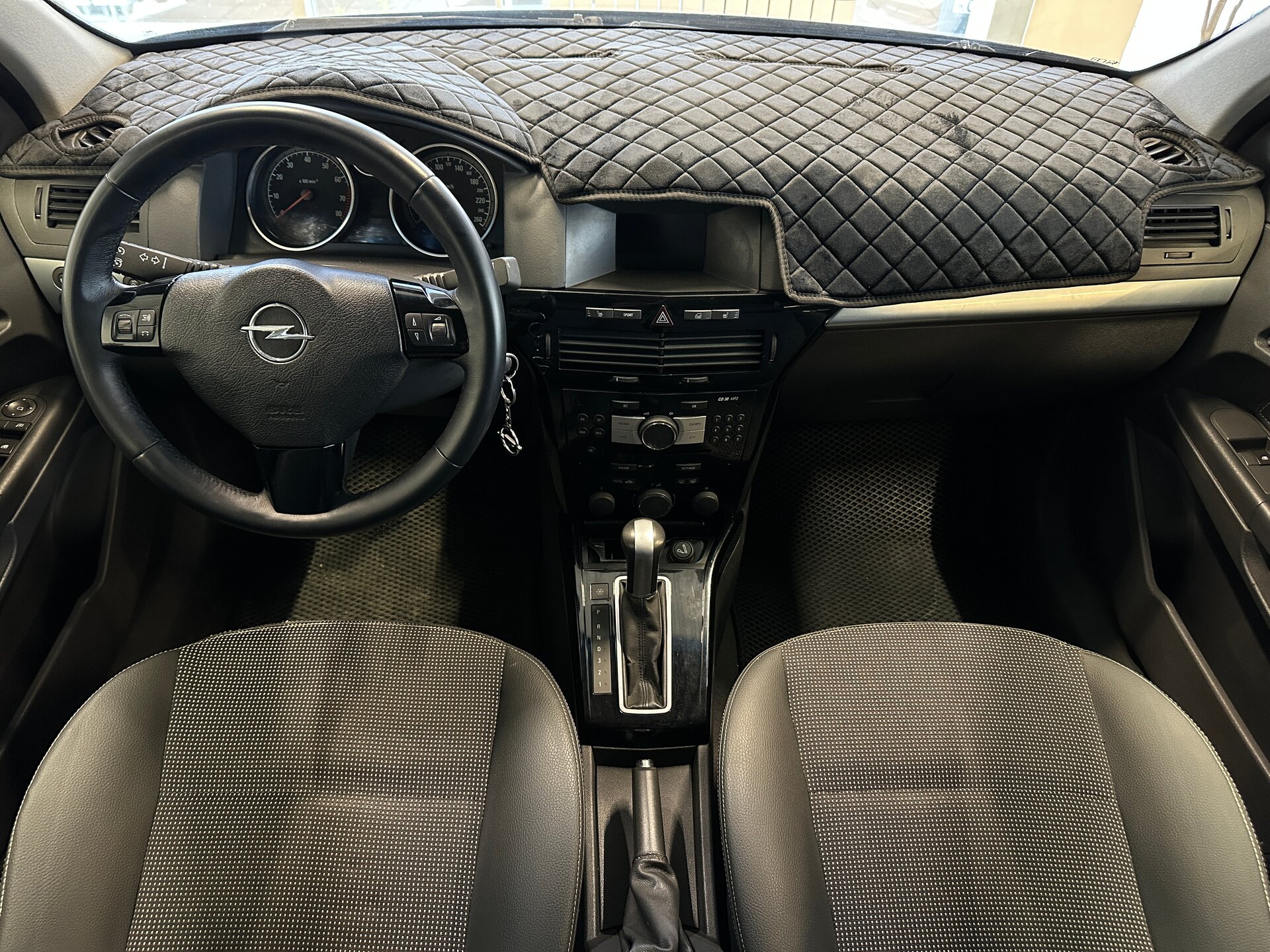 Opel Astra, H Рестайлинг 2010
