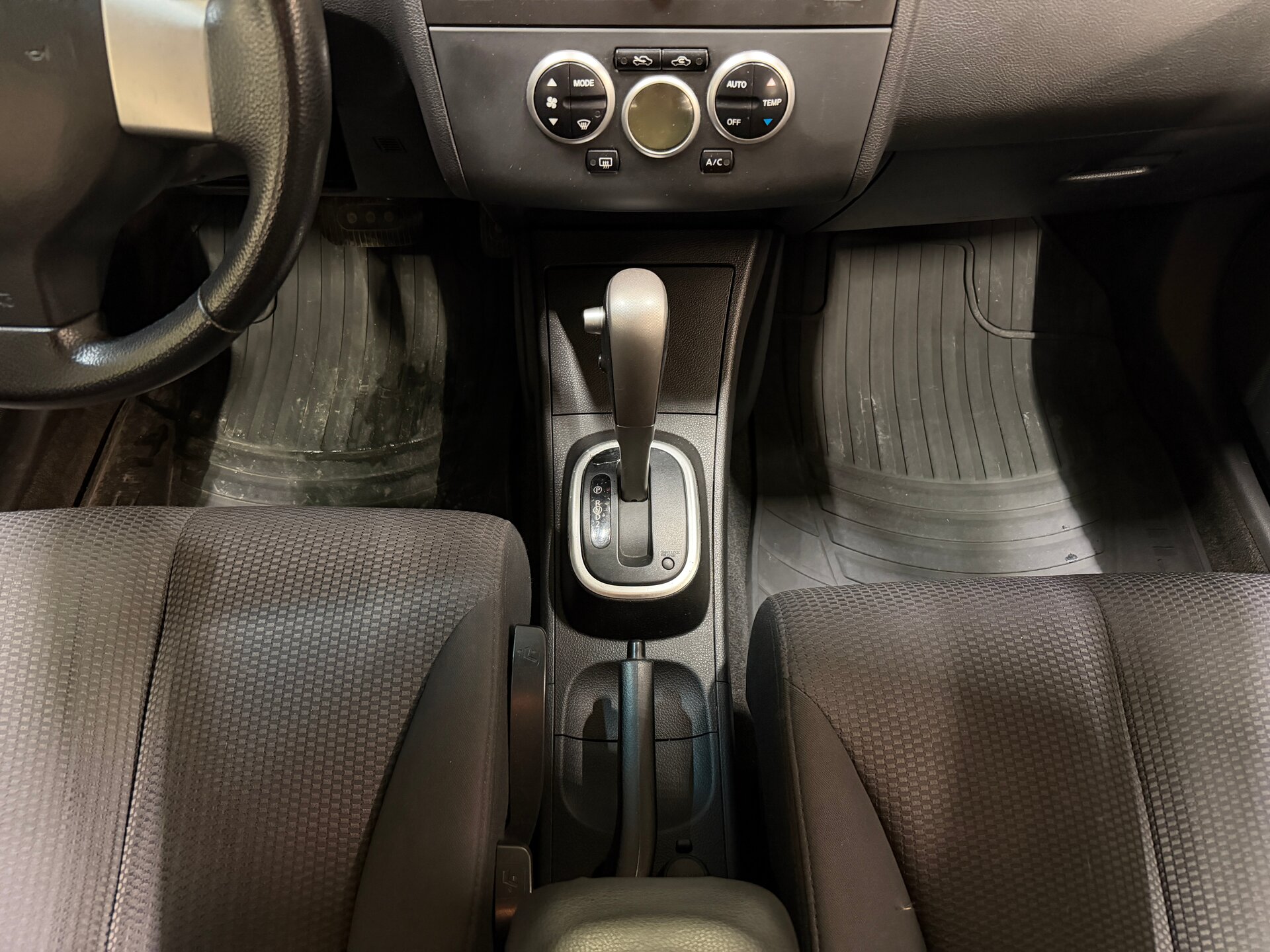 Nissan Tiida, I 2007