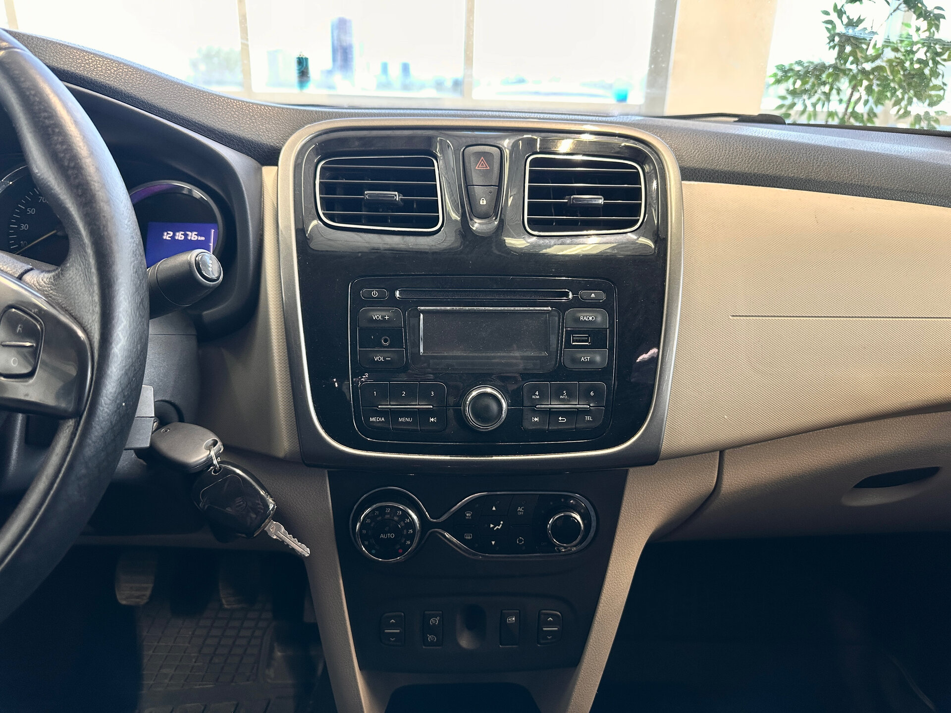 Renault Logan, II 2014 Renault Logan, II 2014