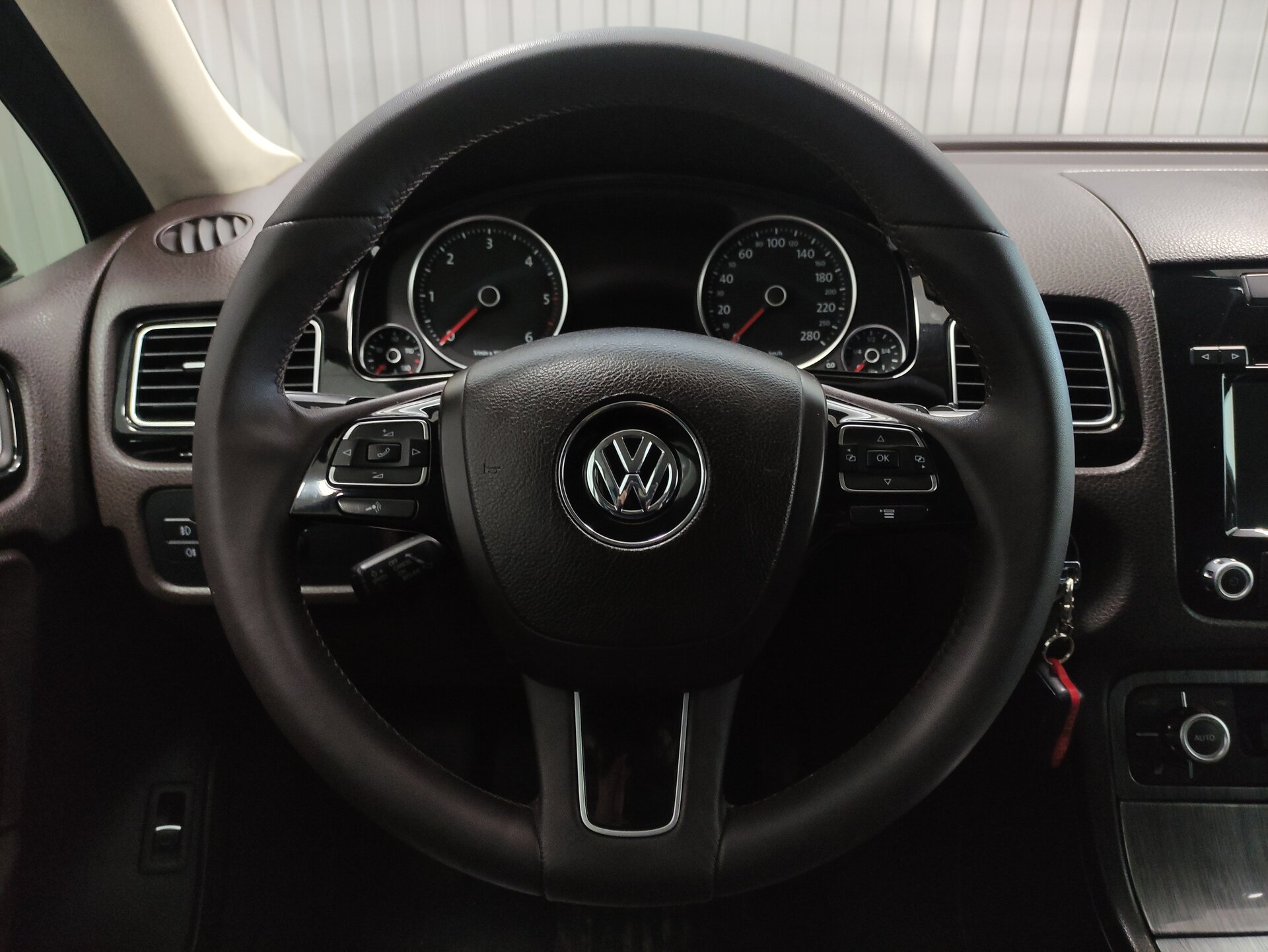 Volkswagen Touareg, II Рестайлинг 2014