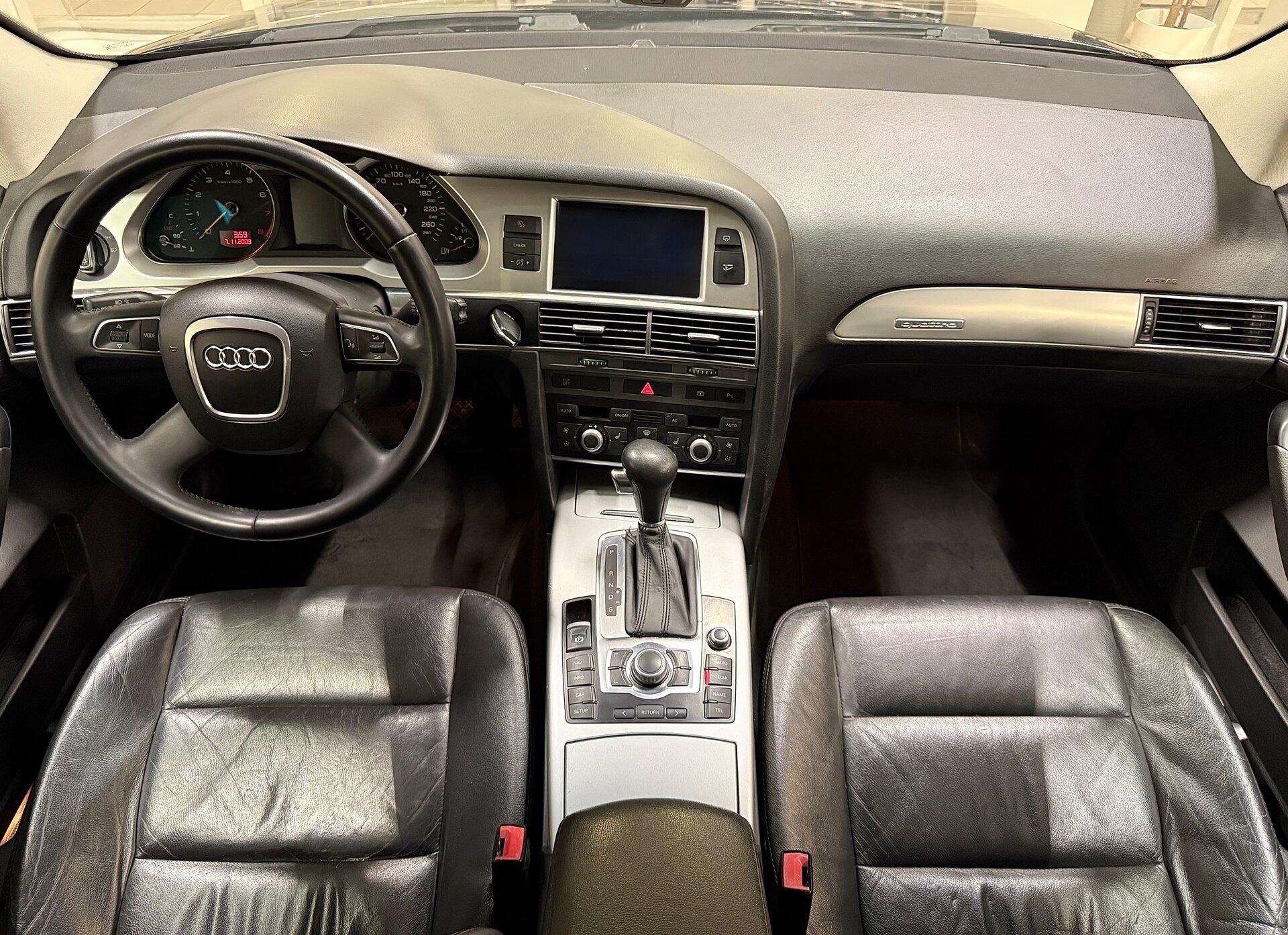 Audi A6, III (C6) Рестайлинг 2010 Audi A6, III (C6) Рестайлинг 2010