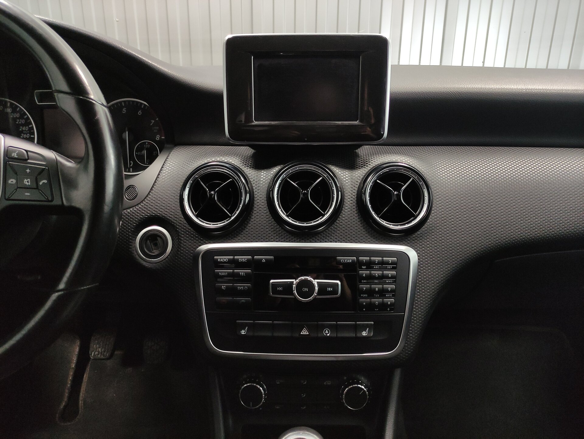 Mercedes-Benz A-Класс, III (W176) 2014 Mercedes-Benz A-Класс, III (W176) 2014
