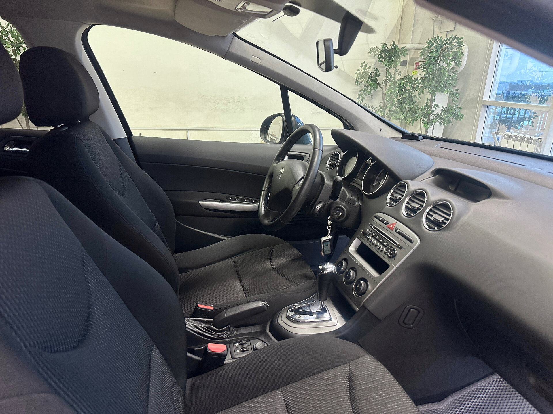 Peugeot 408, I 2014