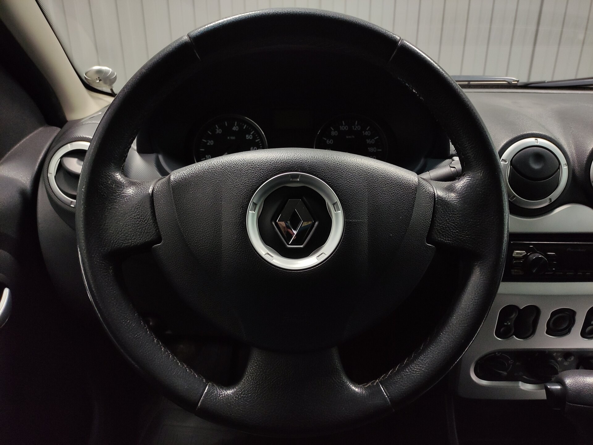 Renault Sandero, I 2012