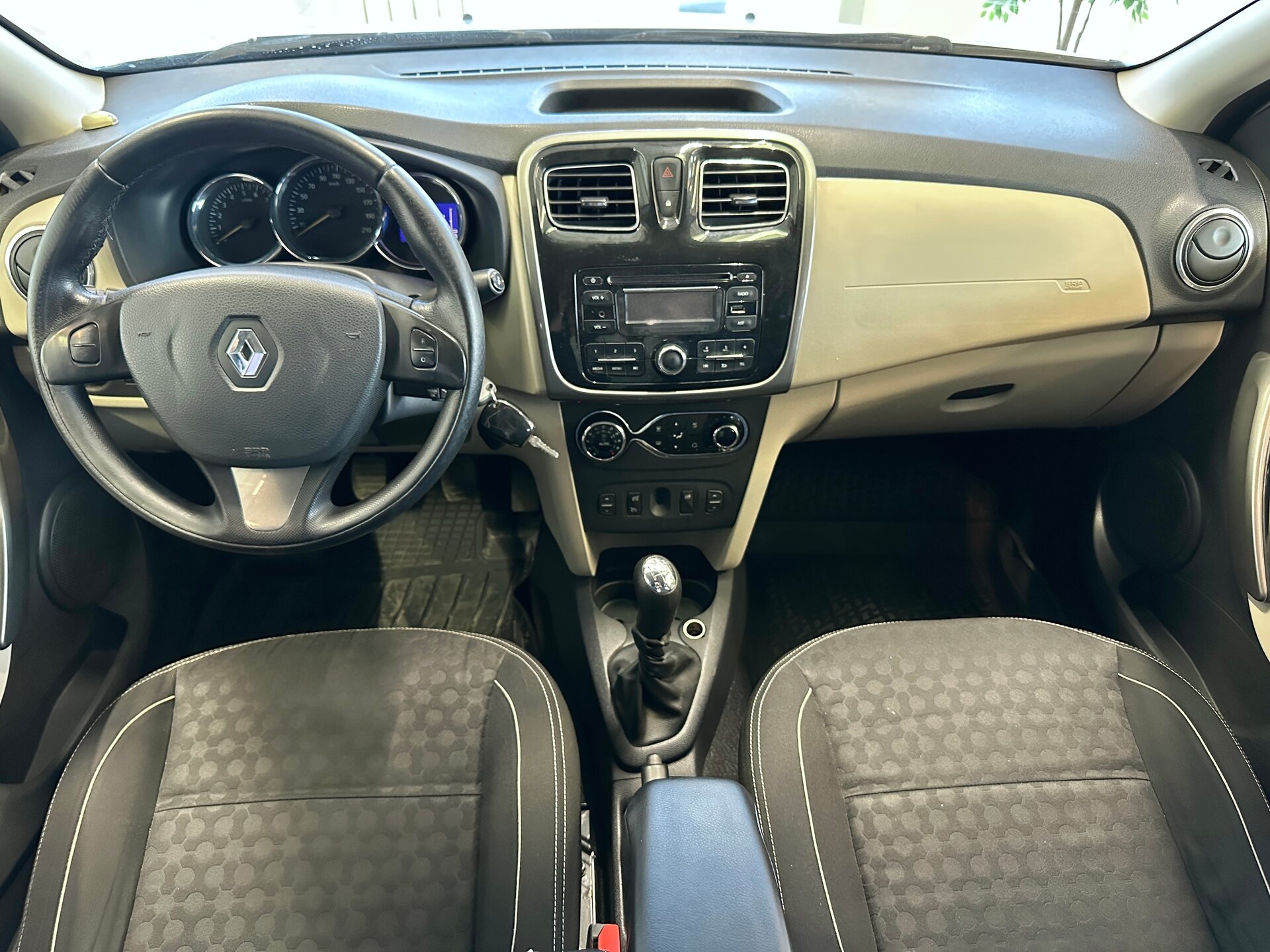 Renault Logan, II 2014 Renault Logan, II 2014