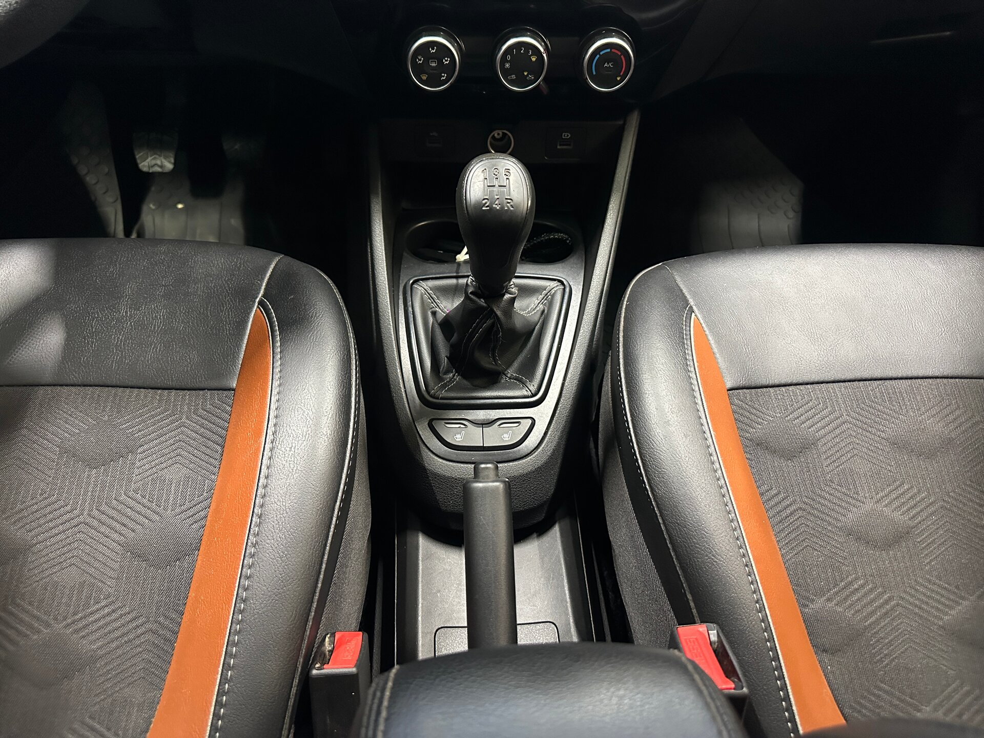 Lada (ВАЗ) Vesta, I Рестайлинг (NG) 2023 Lada (ВАЗ) Vesta, I Рестайлинг (NG) 2023